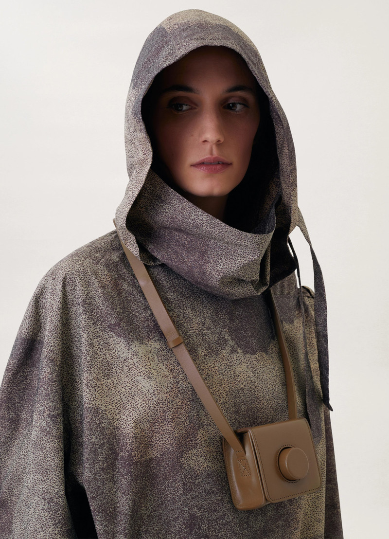 MINI CAMERA BAG
VEGETABLE-TANNED LEATHER 6