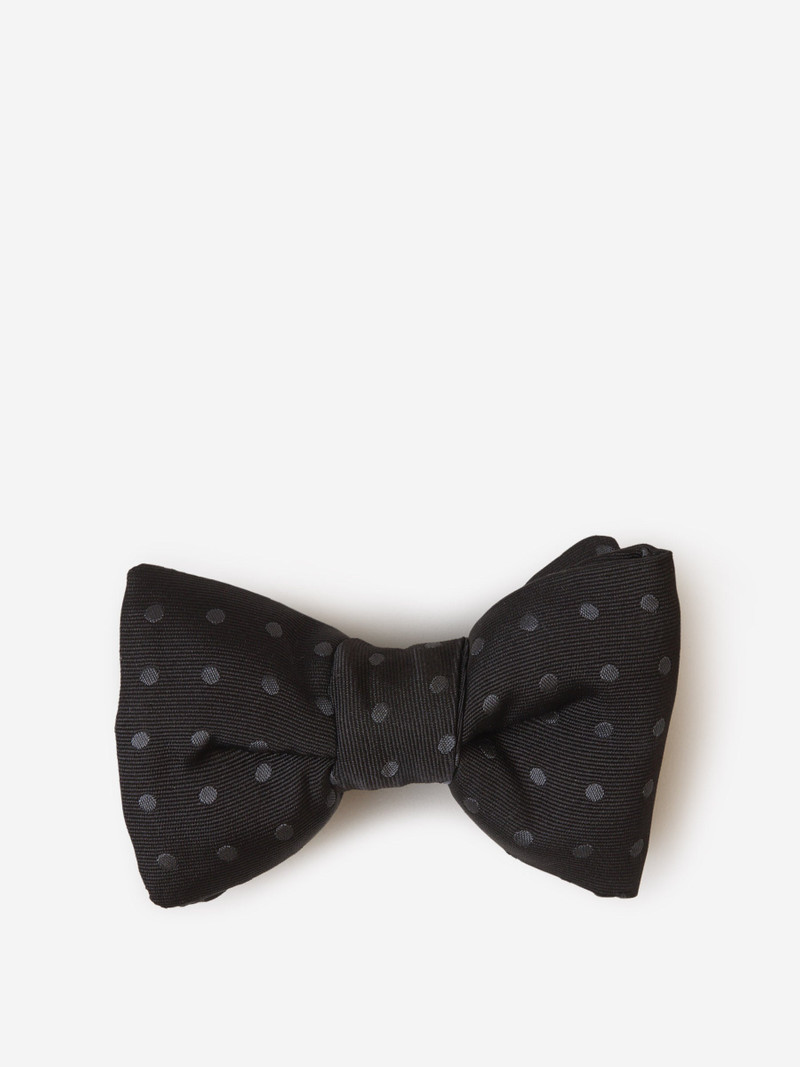 TOM FORD SILK POLKA DOTS BOW TIE outlook