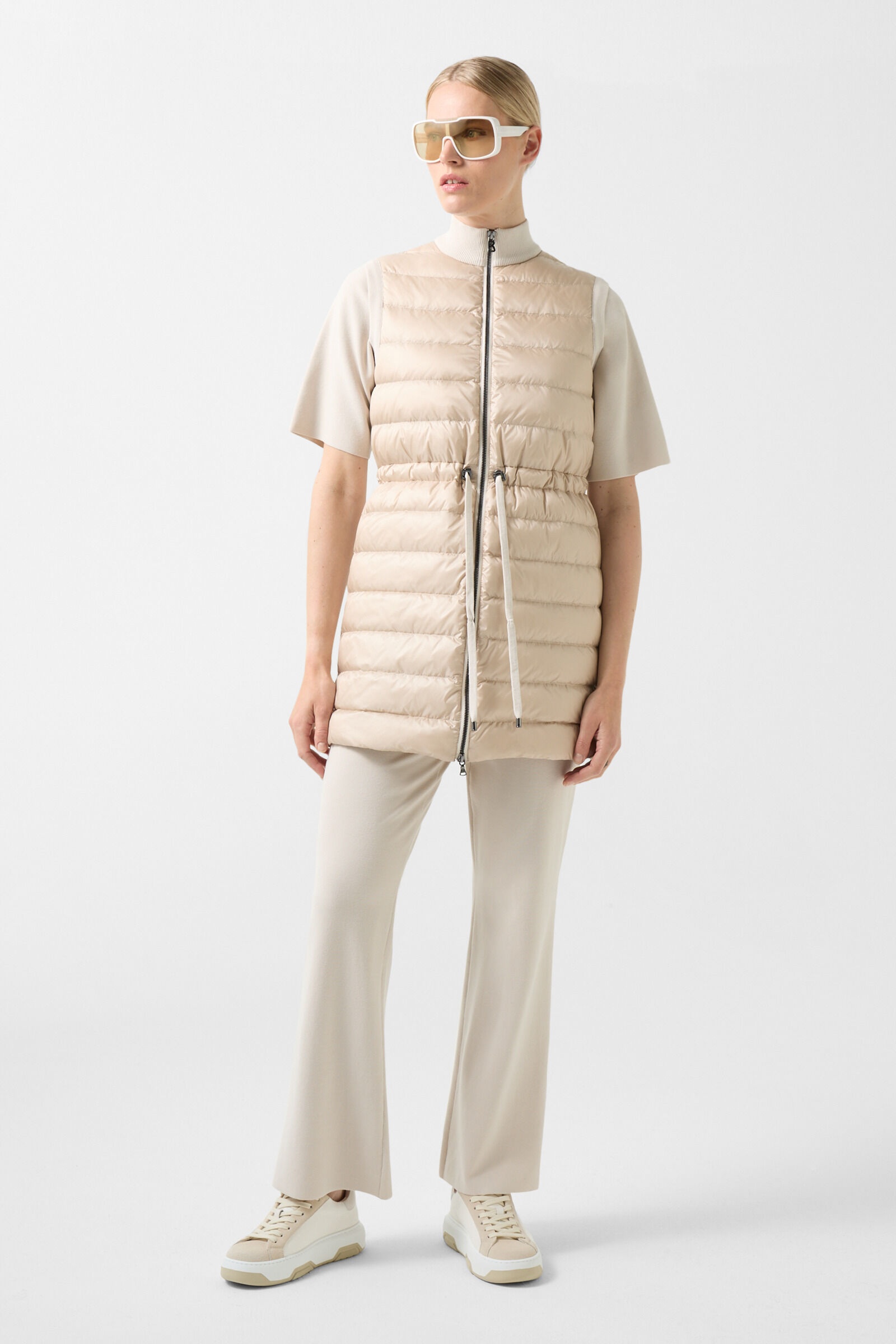 Arina Hybrid knitted vest in Beige - 4