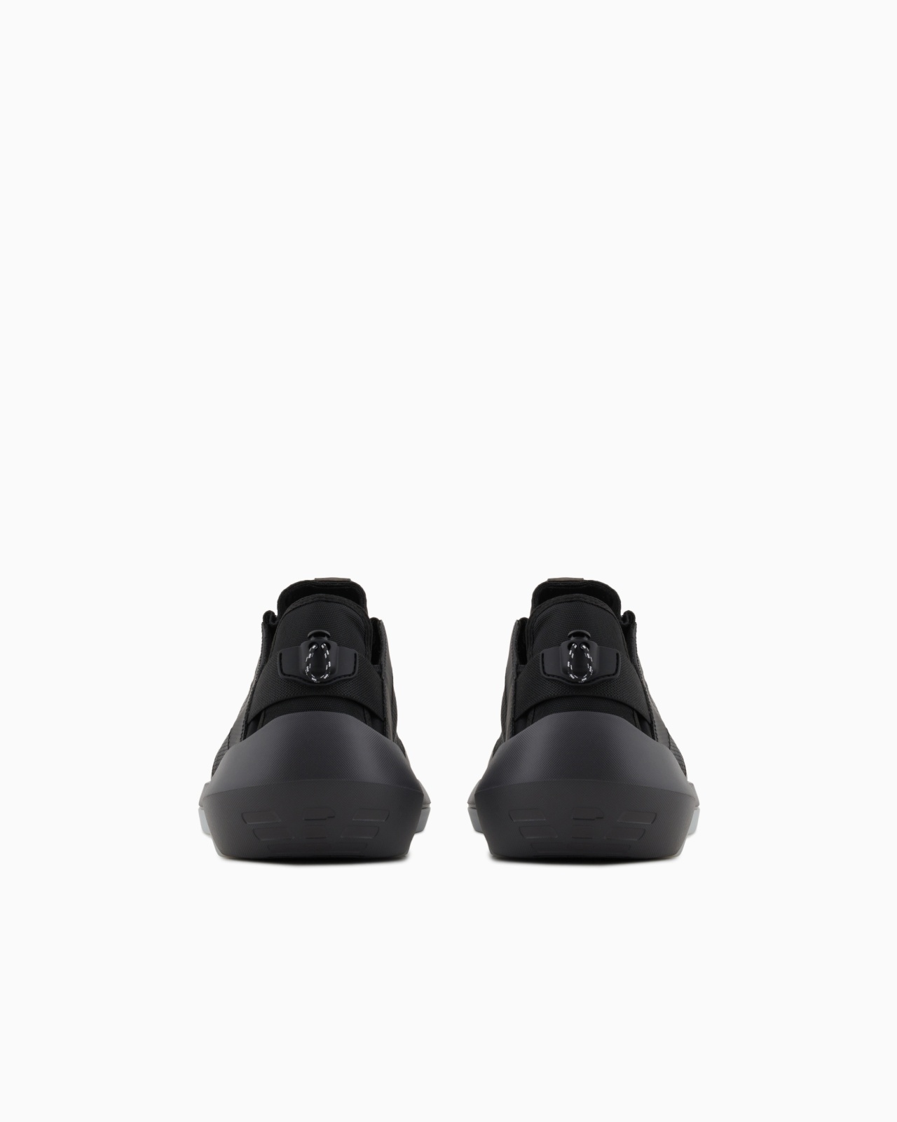 TRAVEL ESSENTIALS MESH SNEAKERS - 4