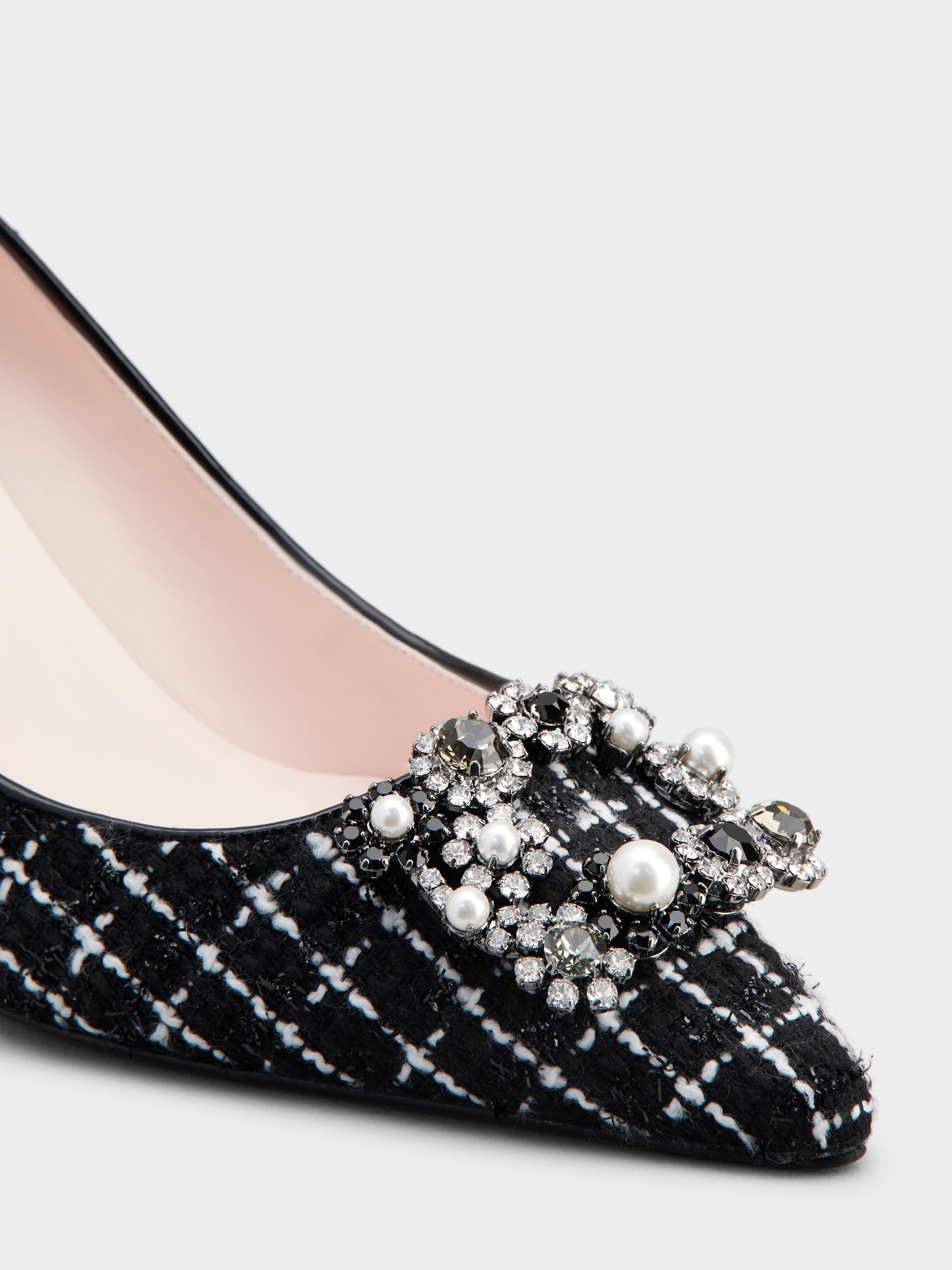 Efflorescence Pumps in tweed - 3