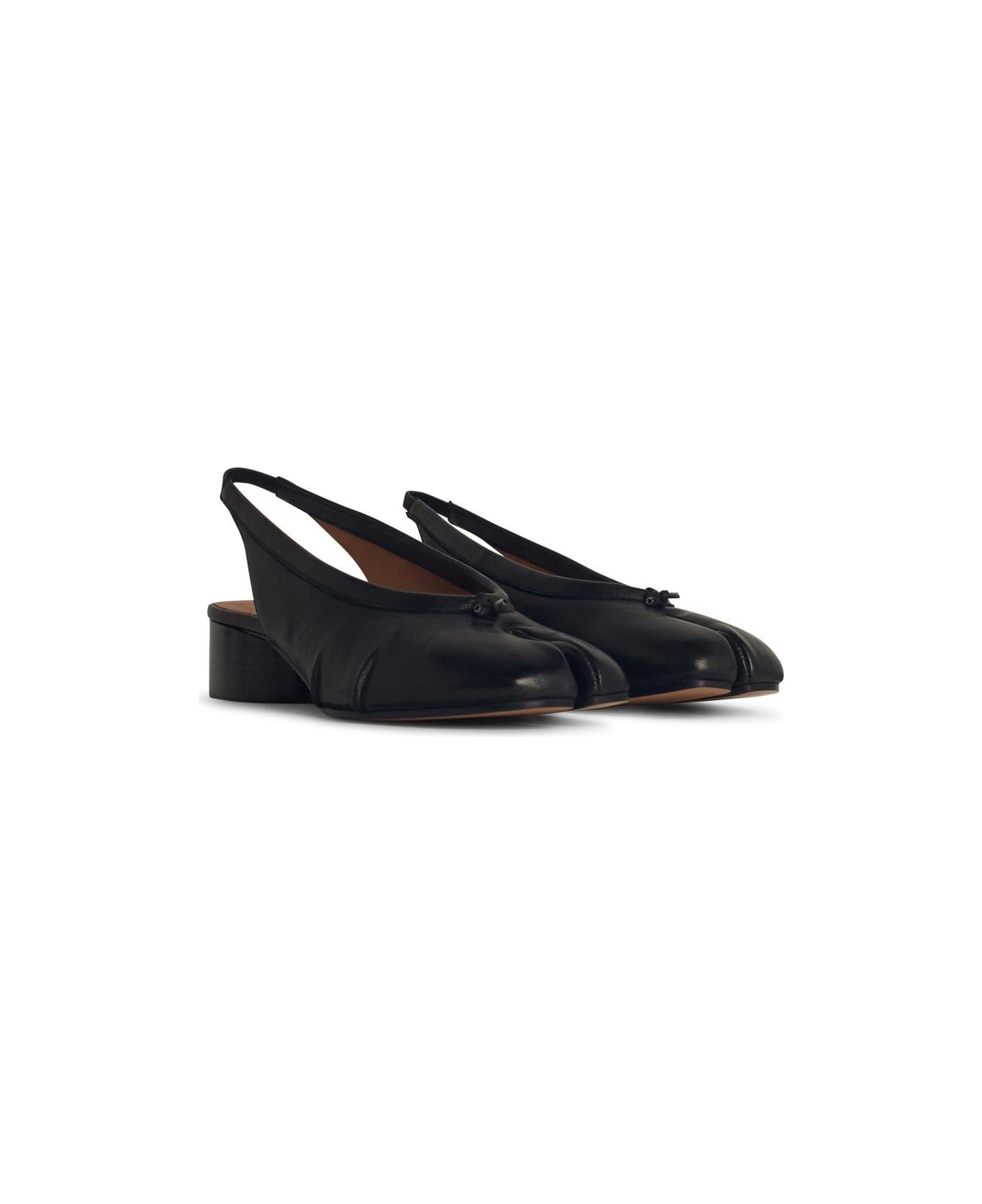 'tabi' Black Leather Ballet Flats - 2