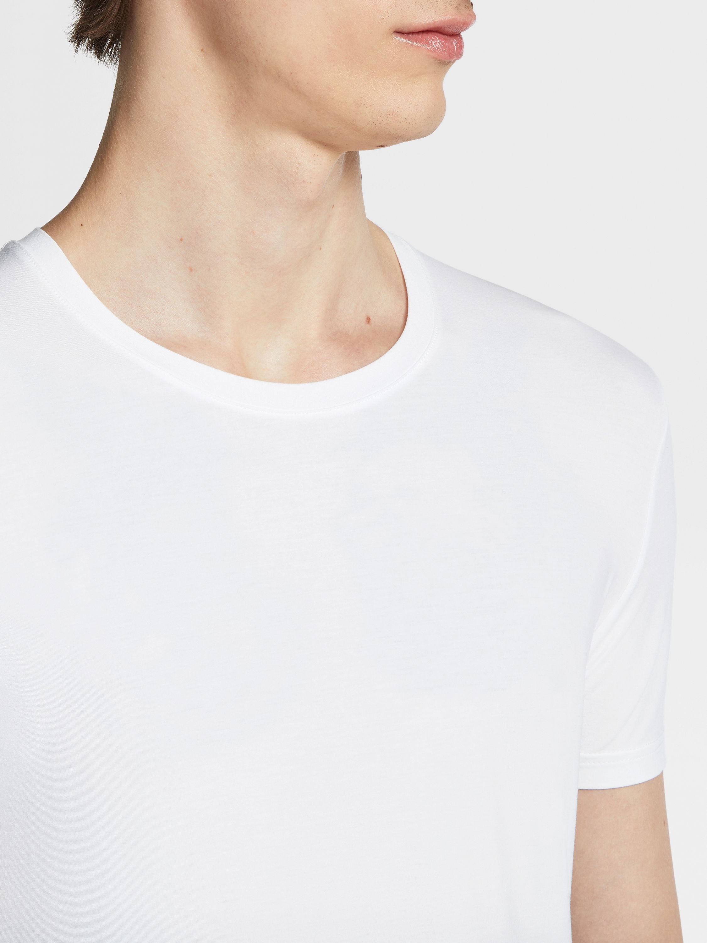 WHITE STRETCH MODAL T-SHIRT - 2