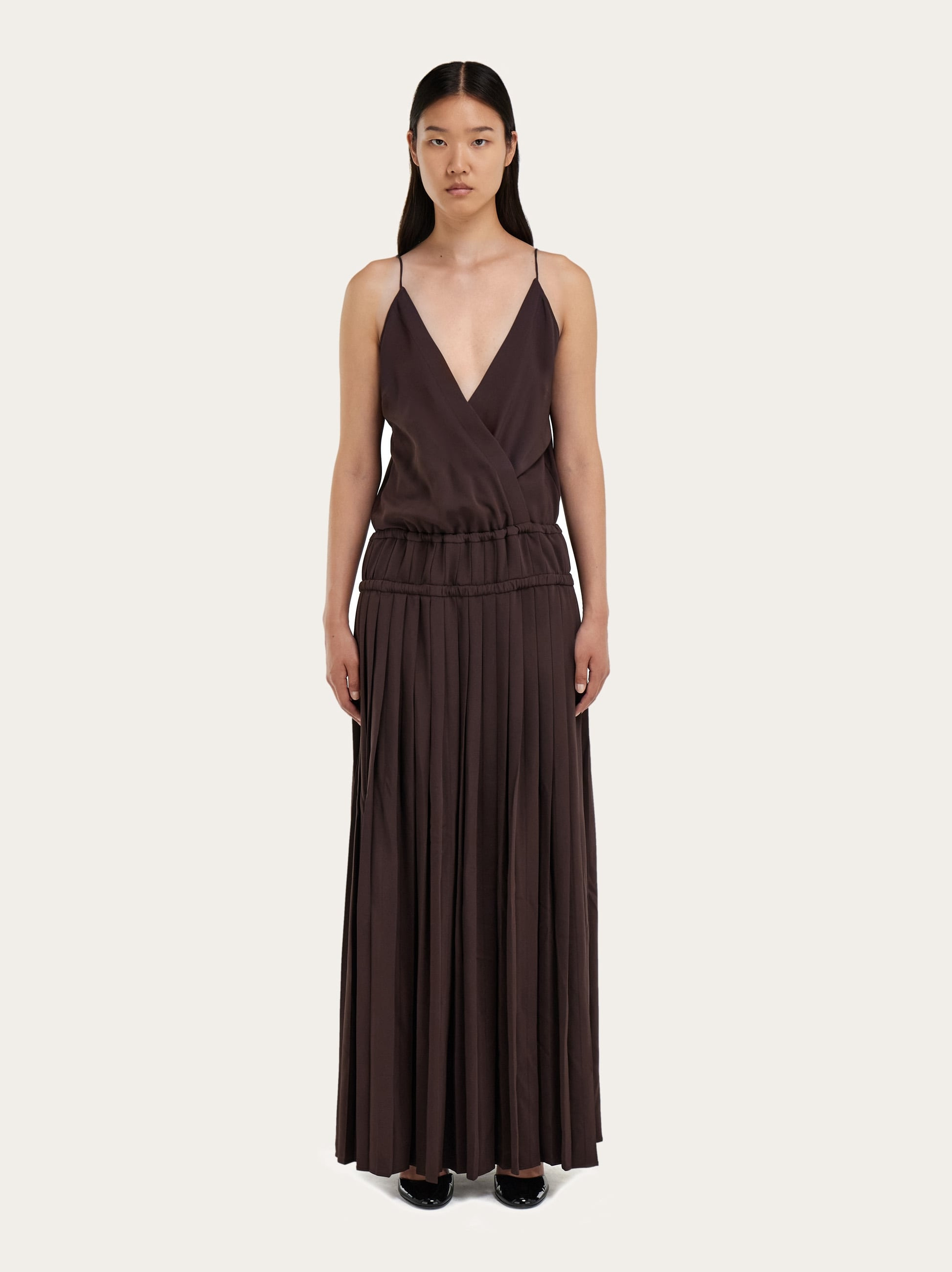 Long dress with pleated skirt - 2