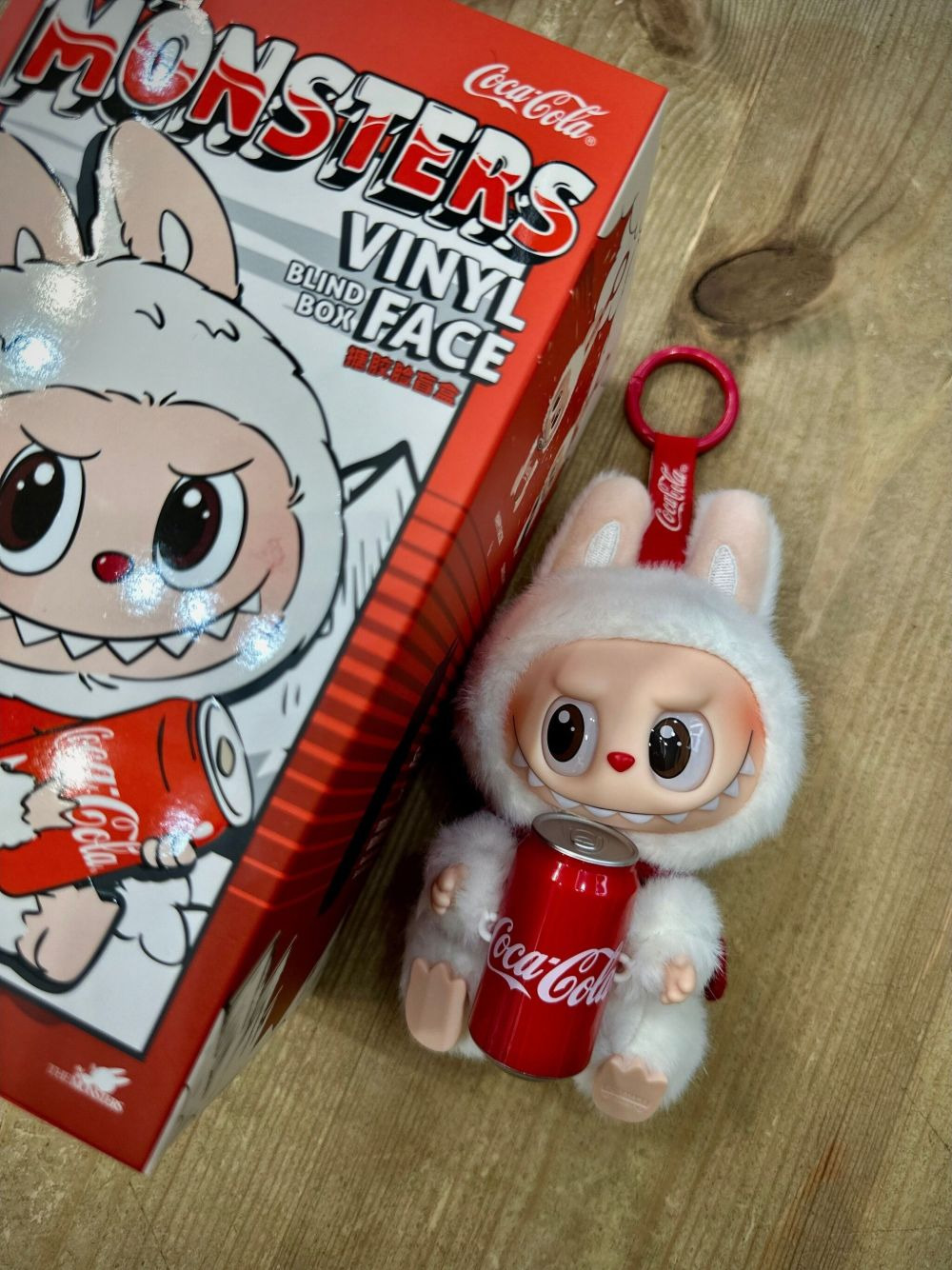 Labubu The Monsters Coca Cola Series Vinyl Face keyring - 2