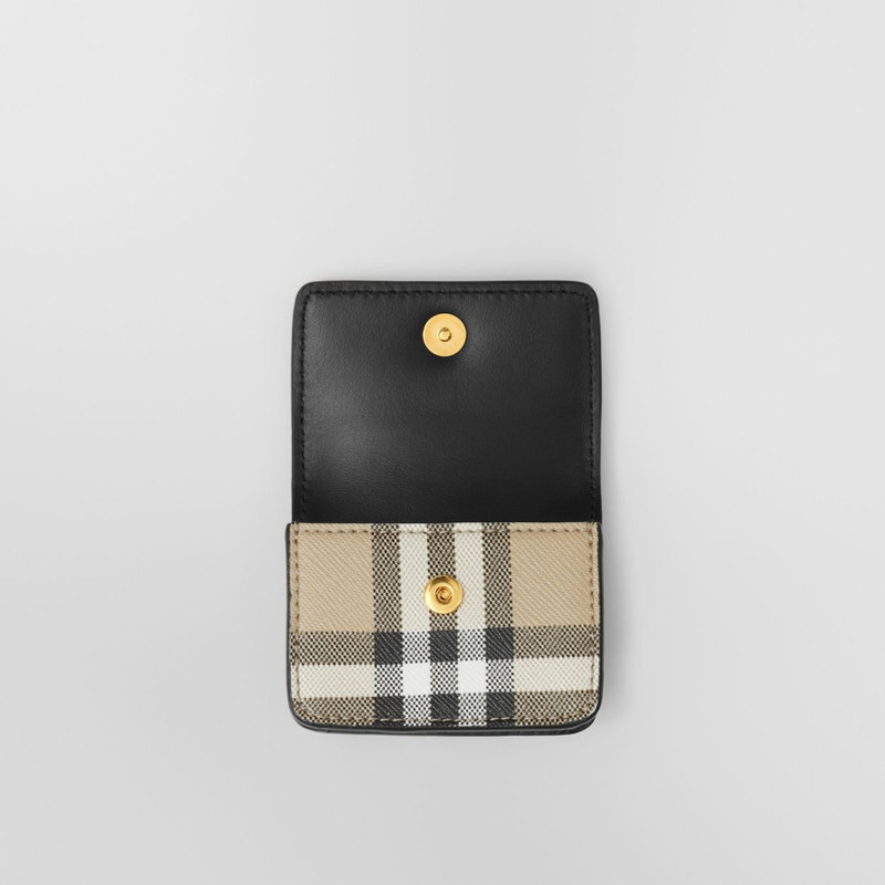 Check and Leather AirPods Pro Case 5