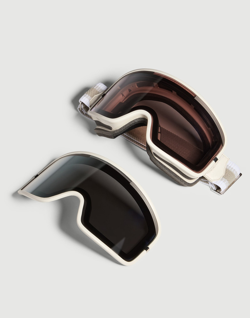 Ski goggles with extra lens 3