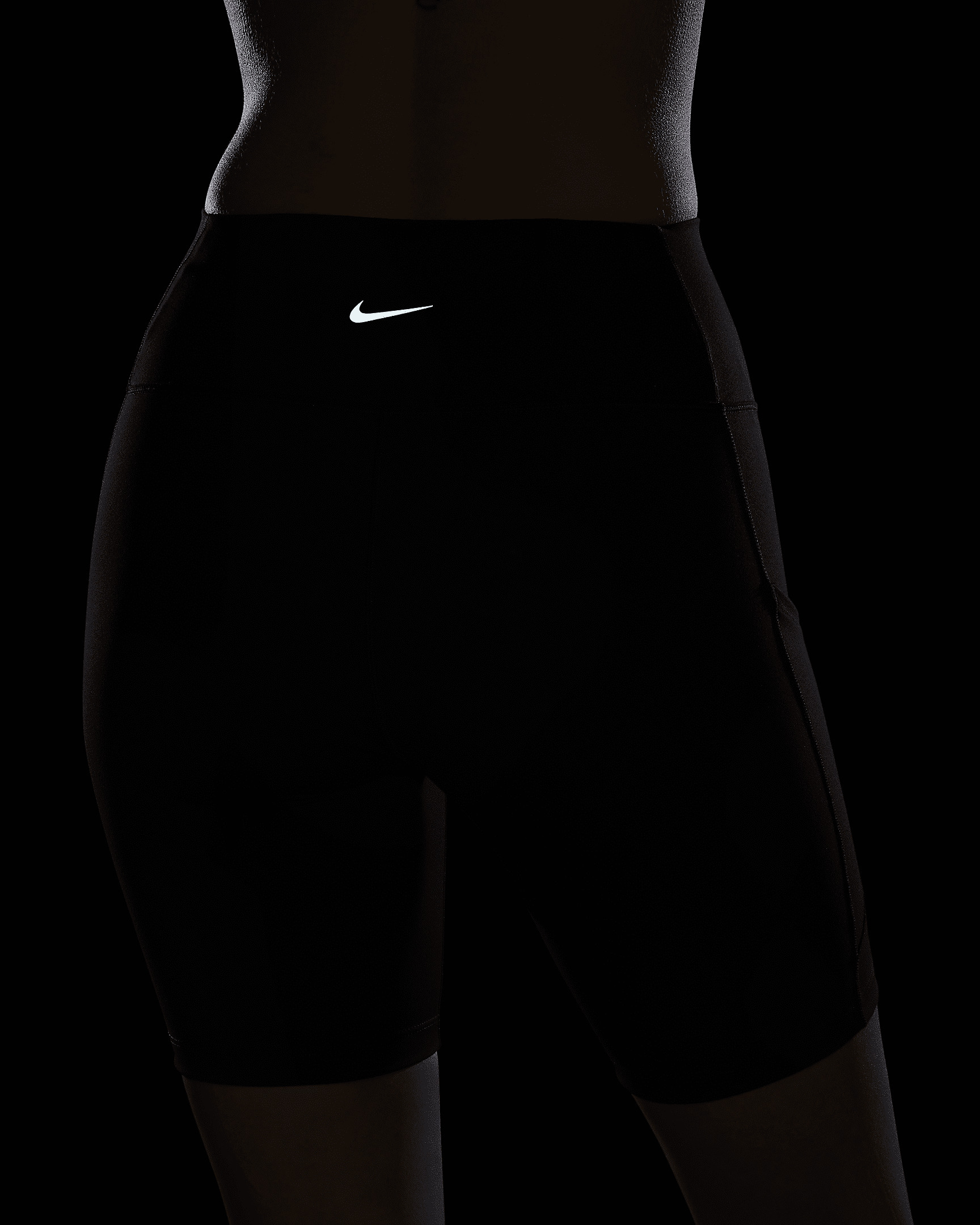 Nike One Women's High-Waisted 8" Biker Shorts with Pockets - 9