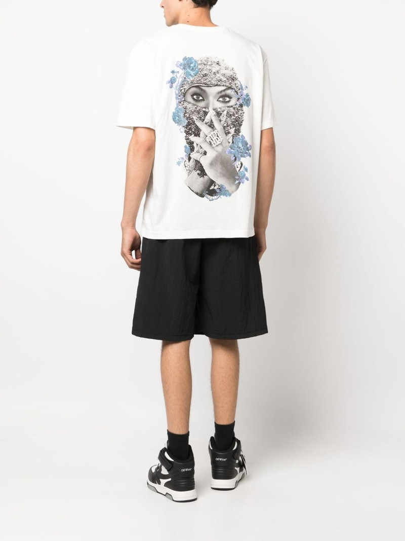 ih nom uh nit face-print T-shirt outlook