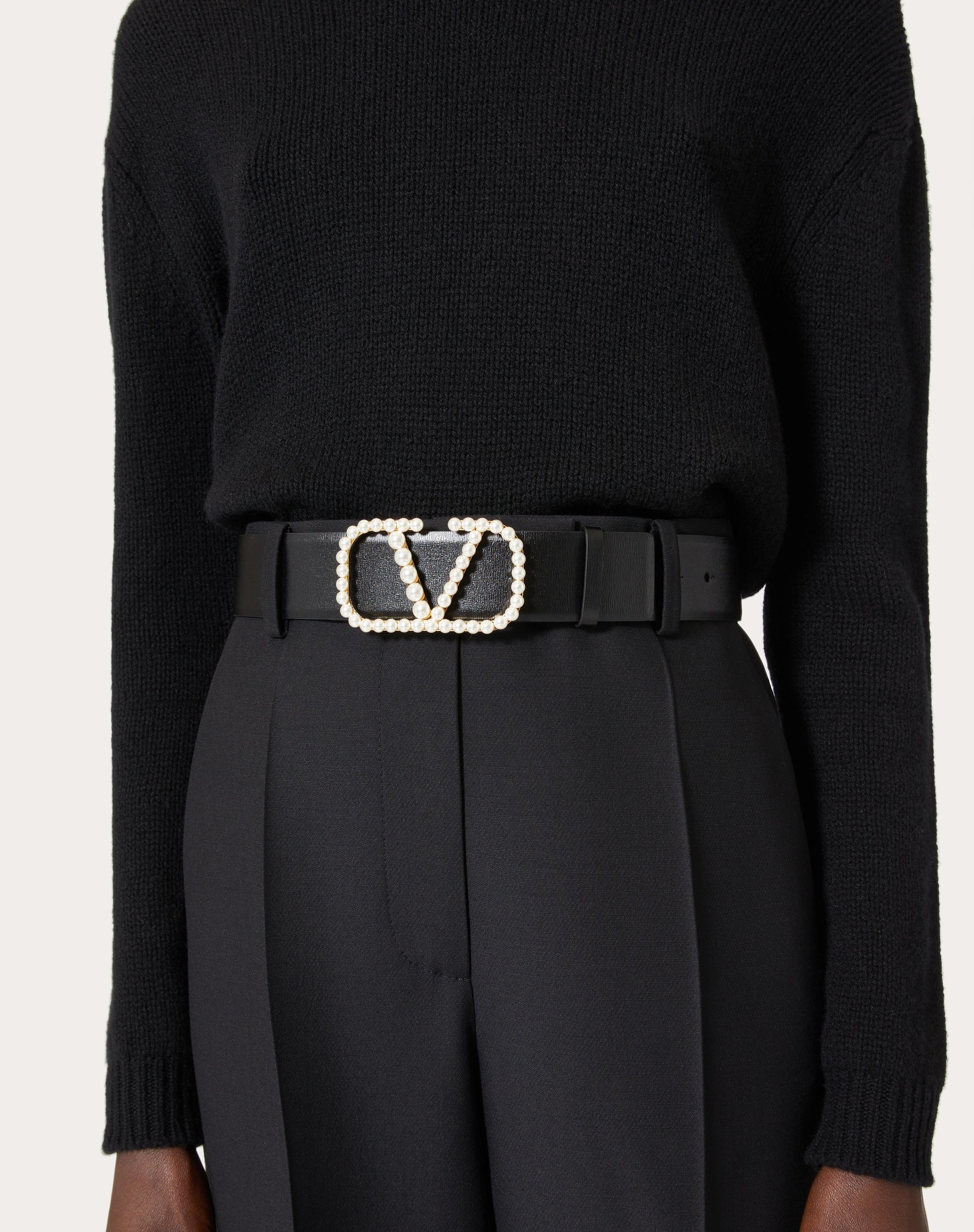 VLOGO SIGNATURE REVERSIBLE BELT IN SHINY CALFSKIN WITH PEARLS 40 MM - 5