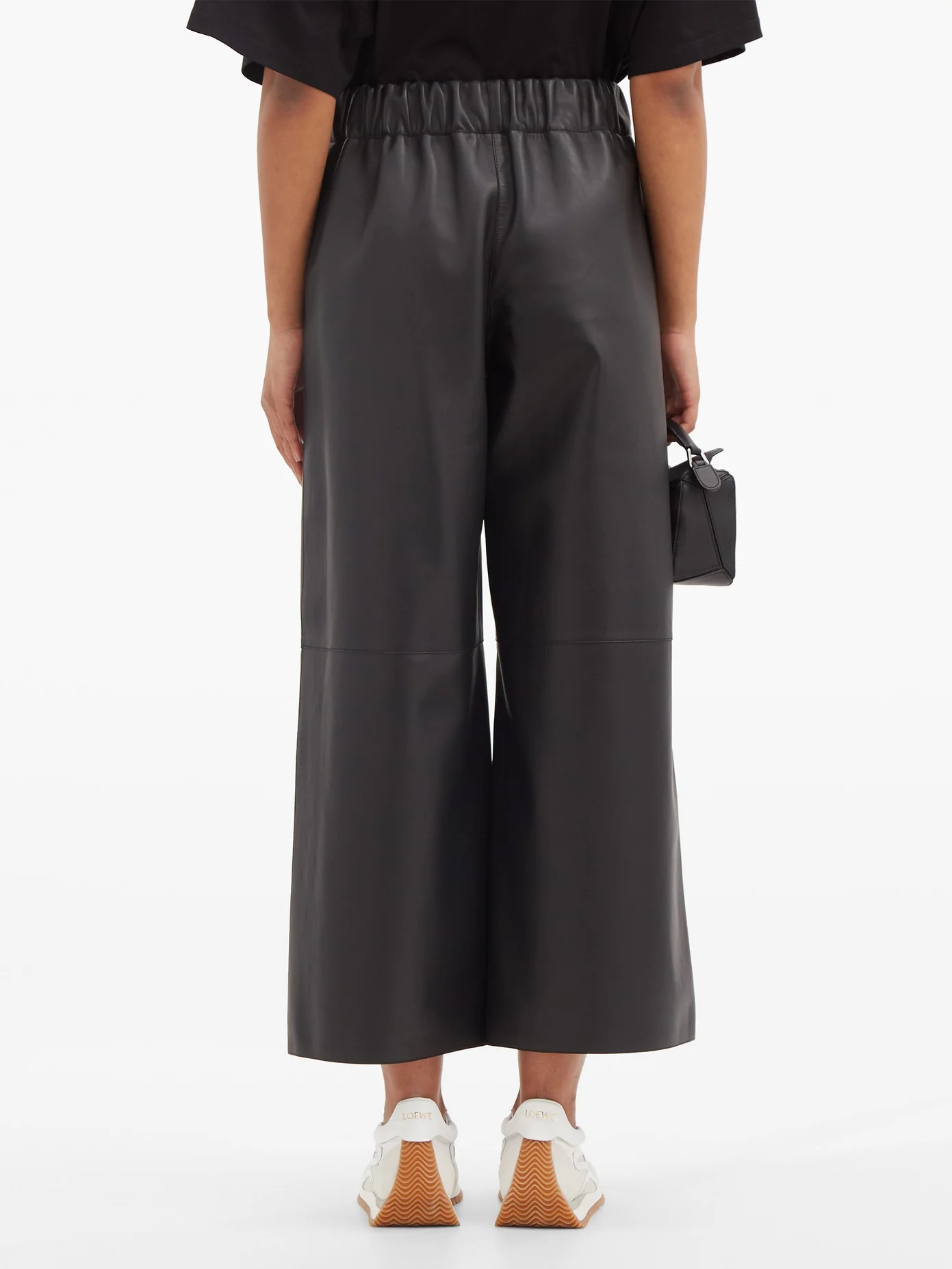 Elasticated leather wide-leg trousers - 5