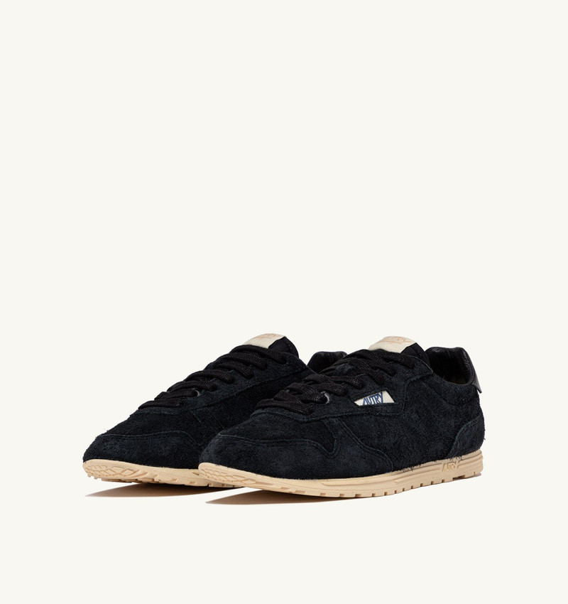 AUTRY SNEAKERS WINDSPIN IN BLACK SUEDE outlook