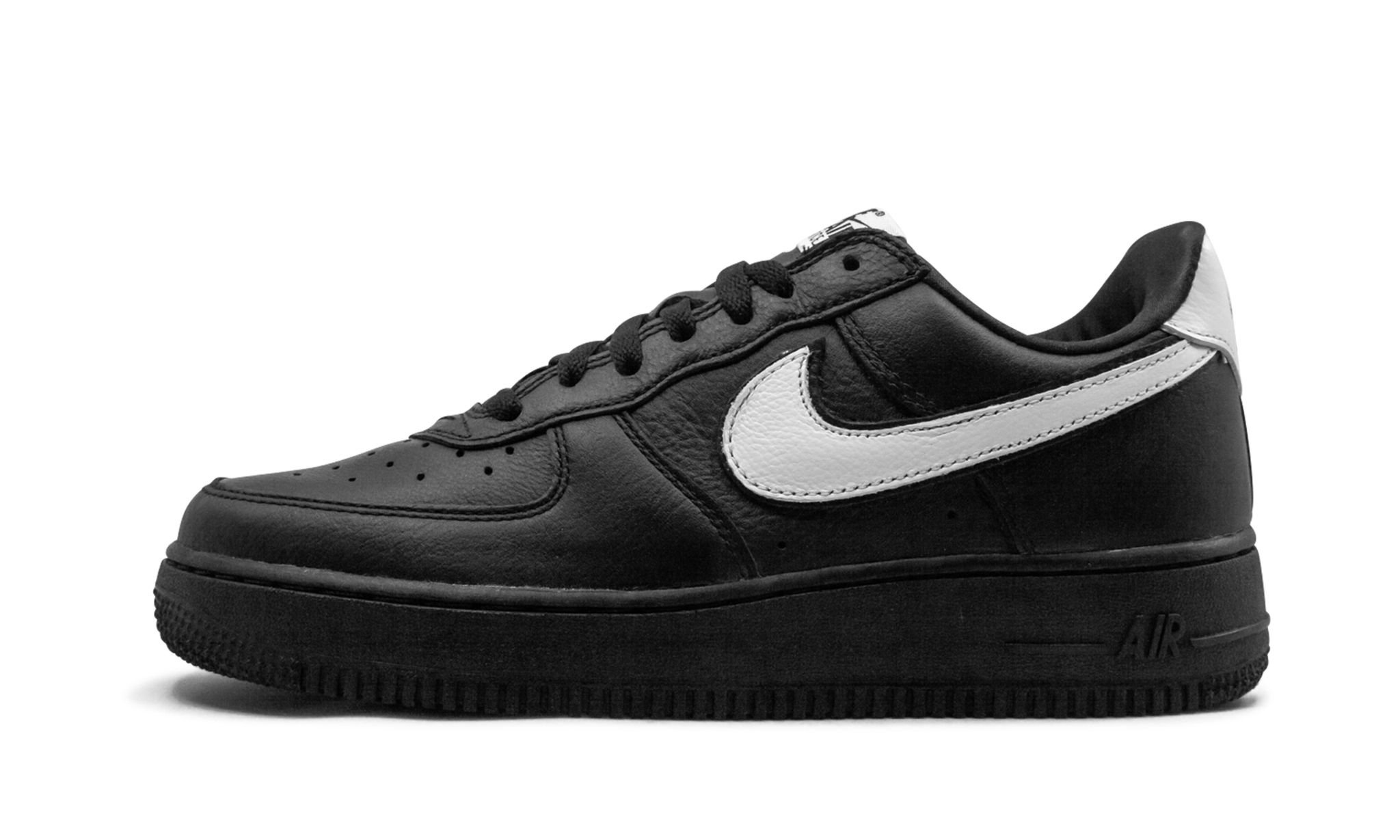 Air Force 1 Low Retro QS "Black" - 1