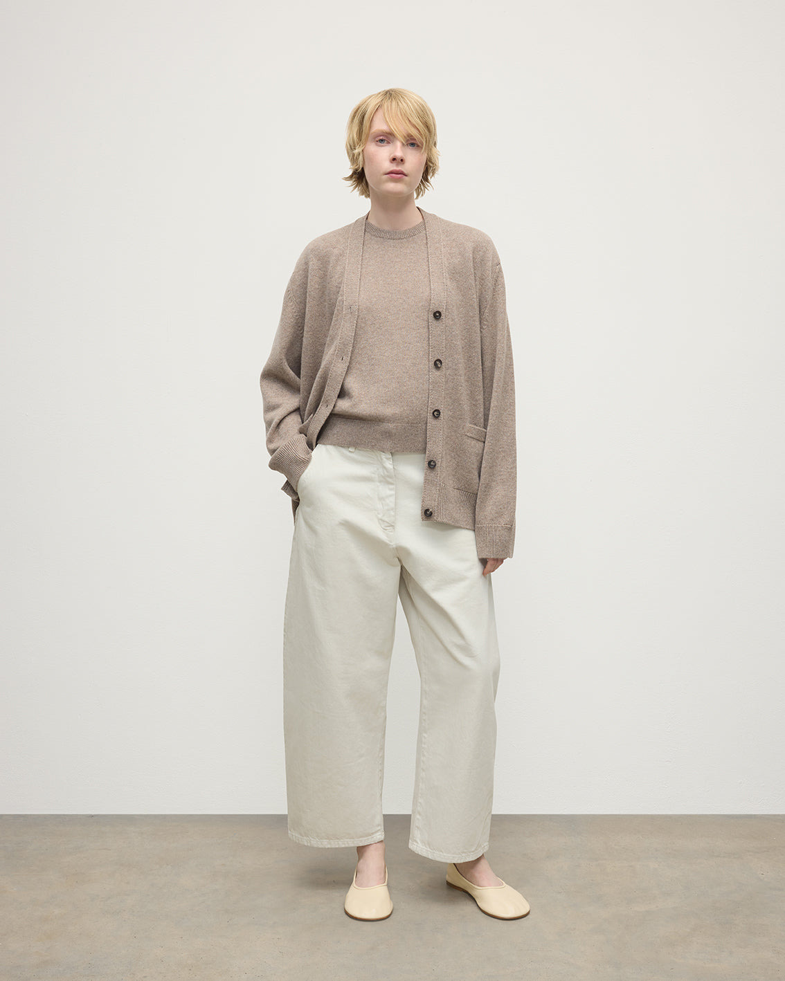 Boyfriend-Fit Brown Cashmere Cardigan - 2
