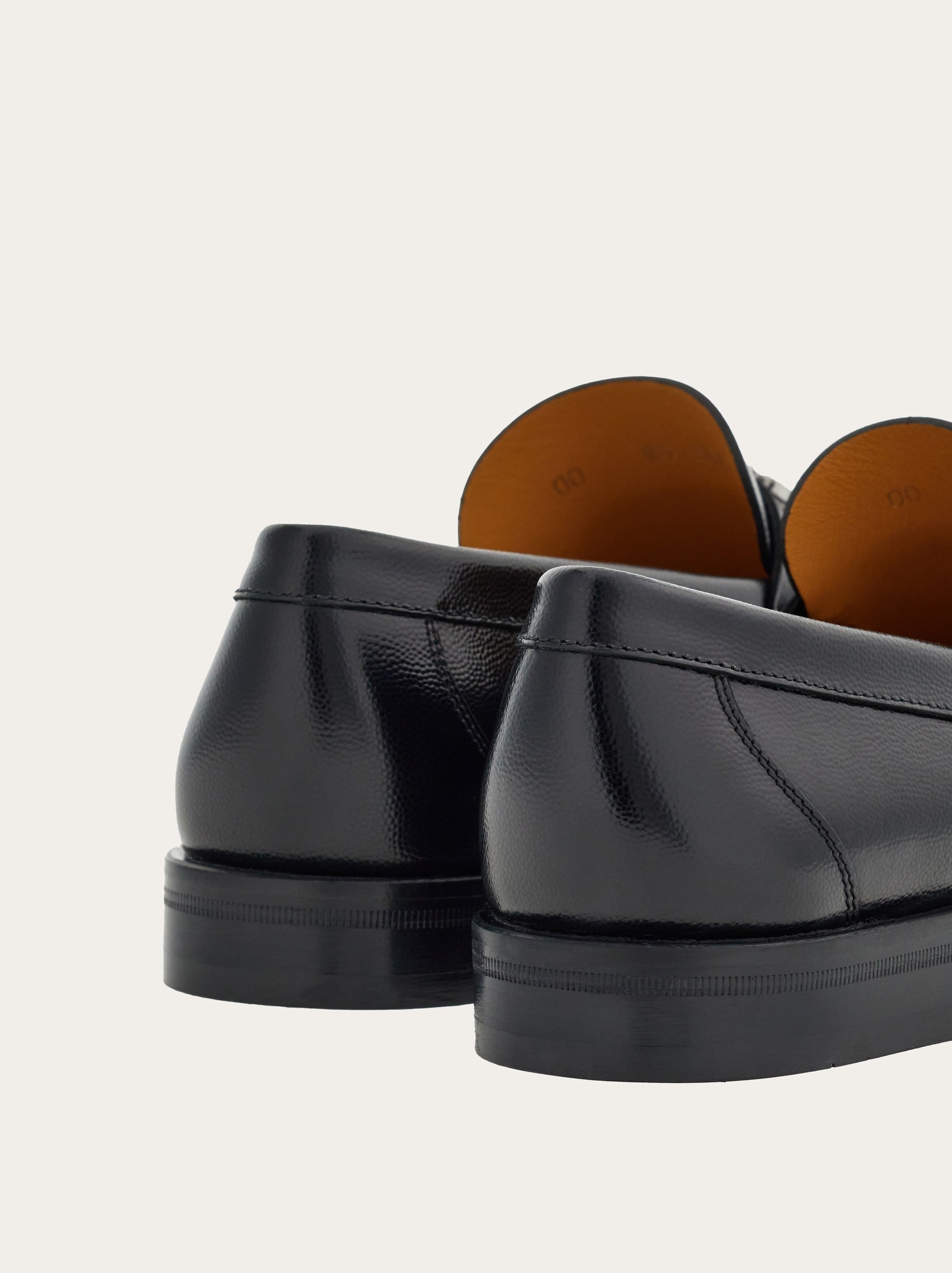 FERRAGAMO Moccasin with Gancini ornament | REVERSIBLE