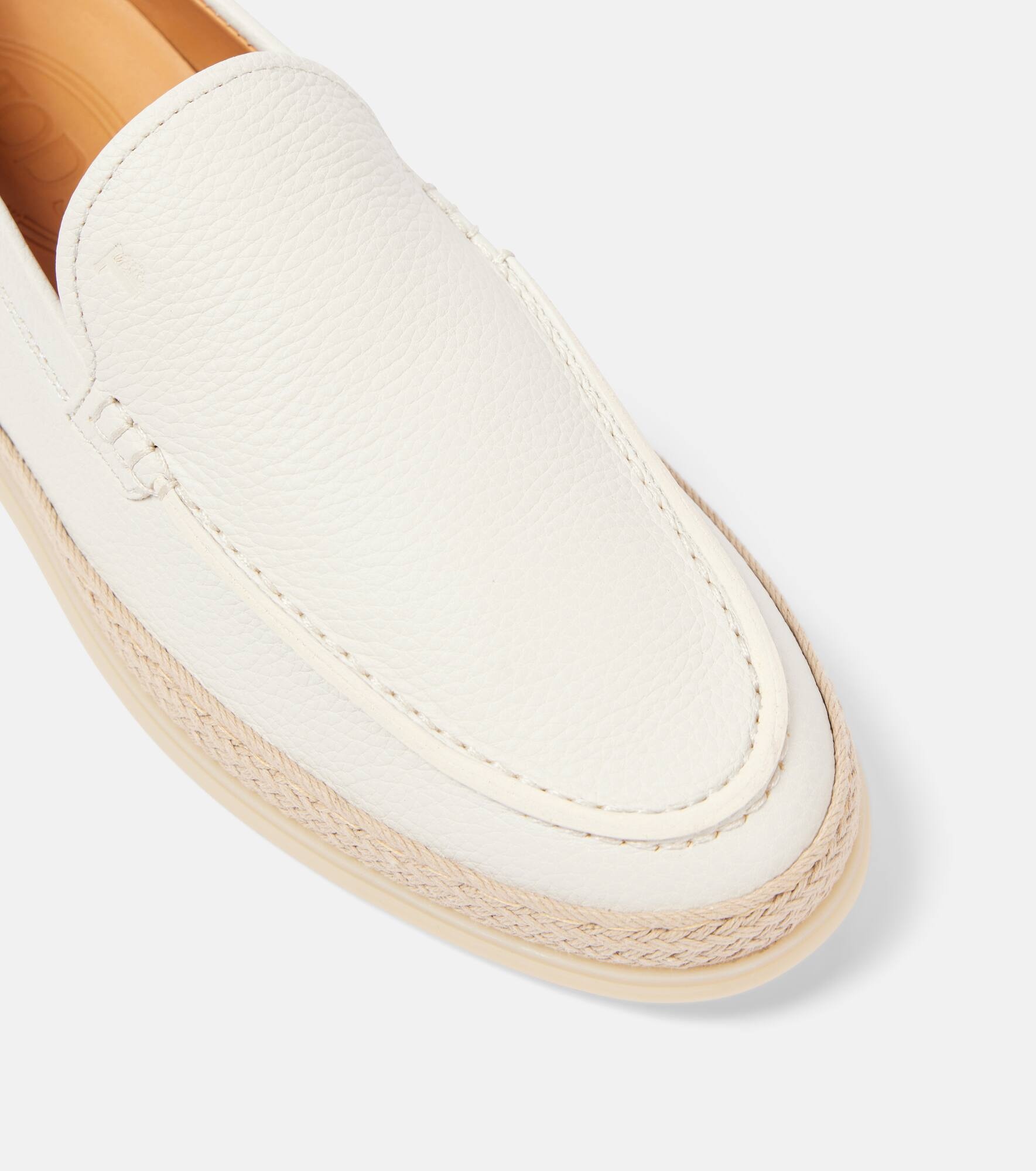 Raffia-trimmed leather loafers - 5