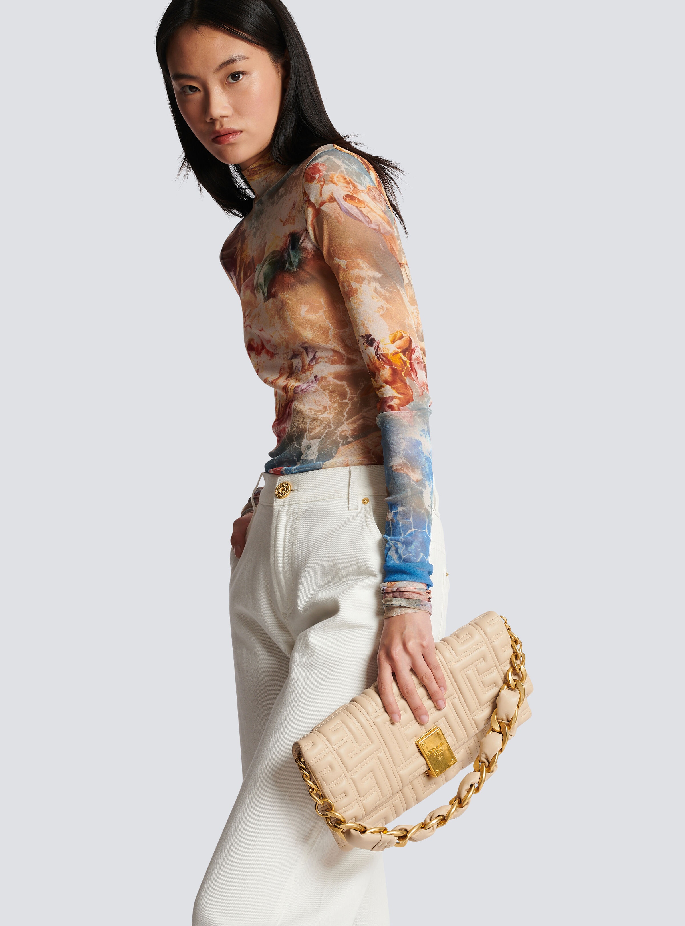1945 Soft quilted leather clutch bag - 9