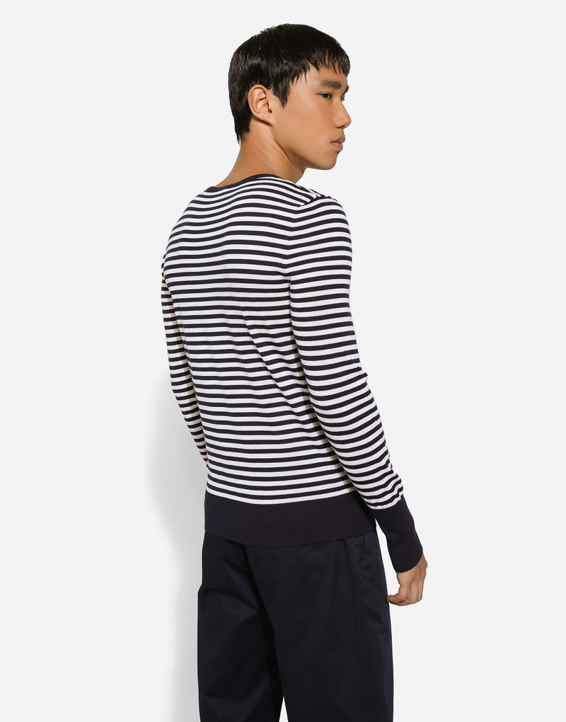 Boat-neck sweater in virgin wool 5