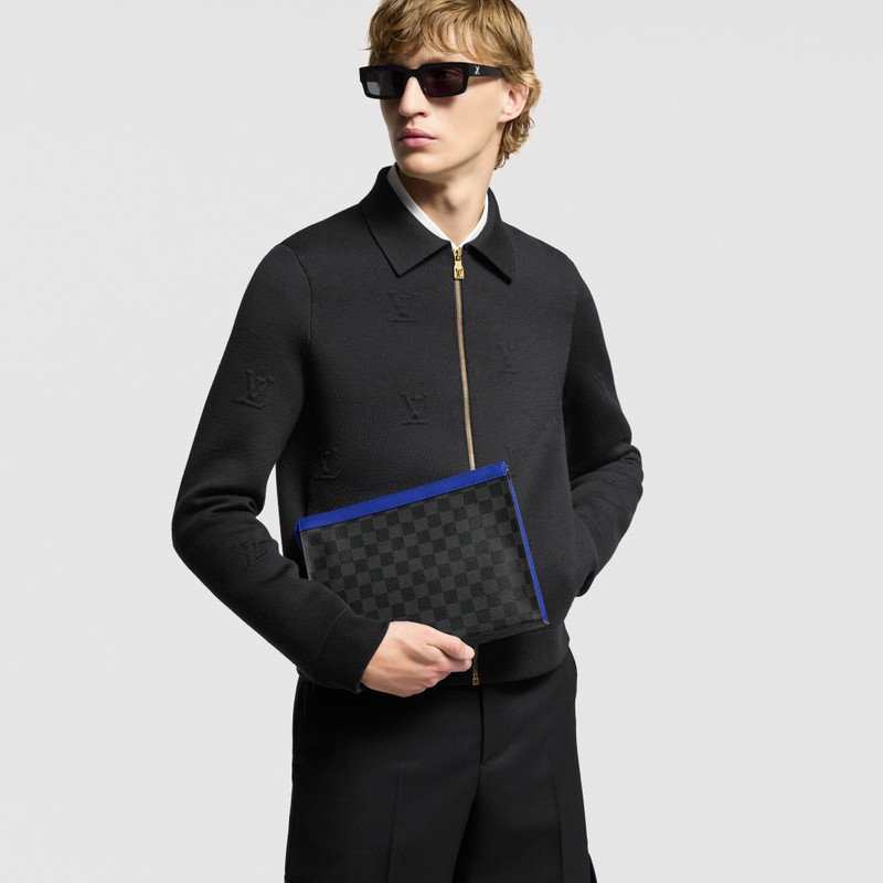Louis Vuitton Pochette Voyage MM outlook