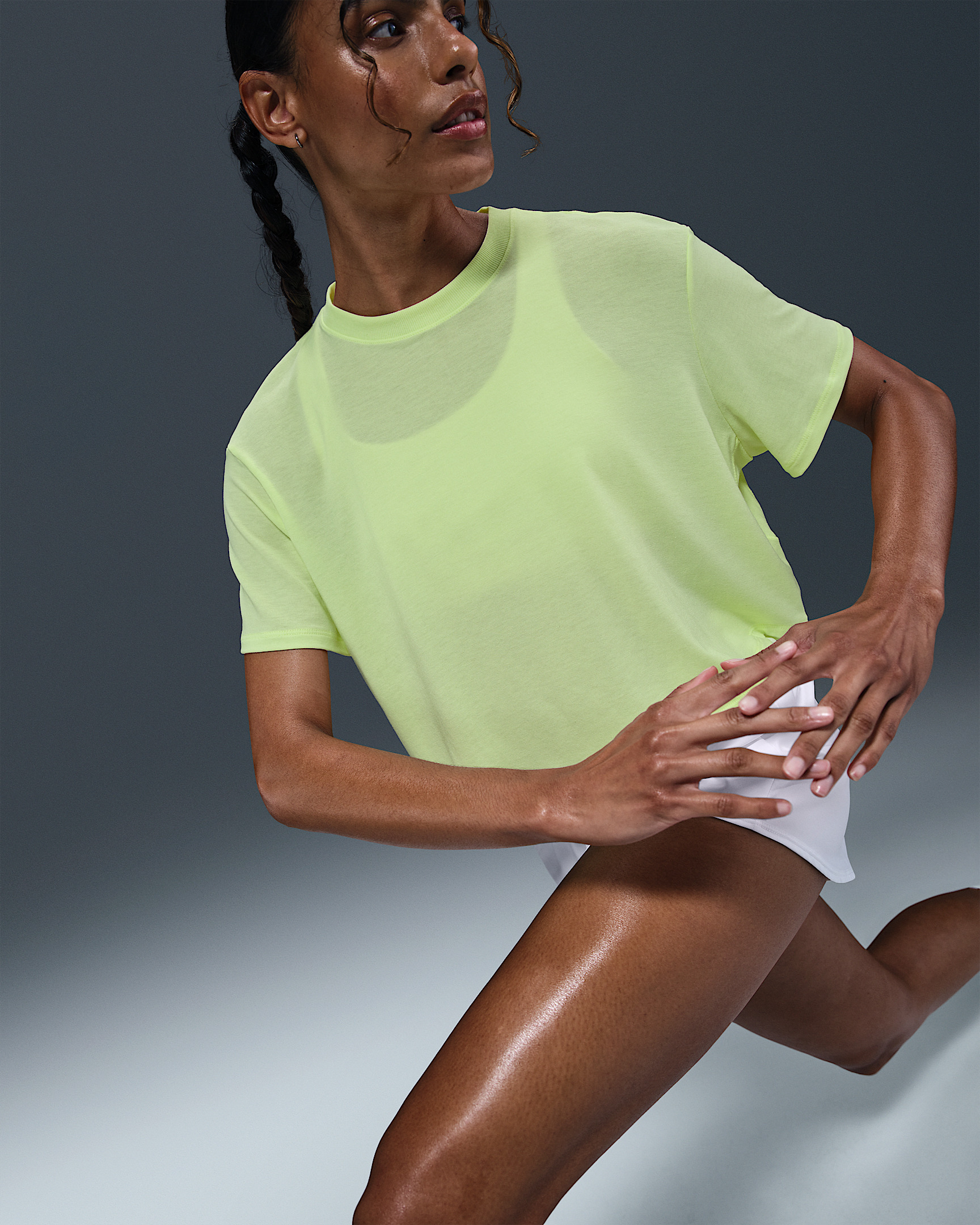Nike One Relaxed Women's Dri-FIT Cropped Short-Sleeve Top - 3