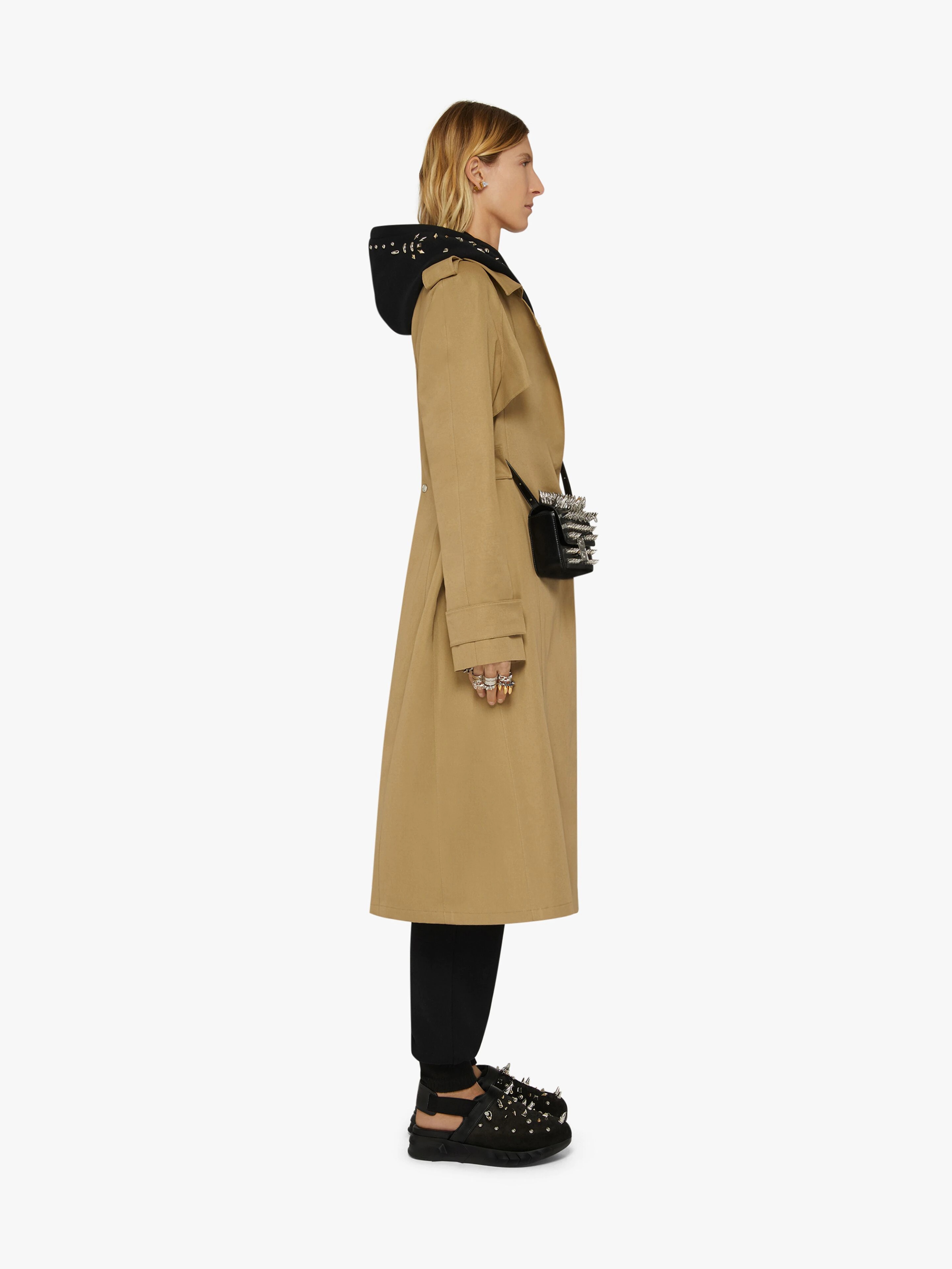 GRAPHIC CUTOUT TRENCH - 3