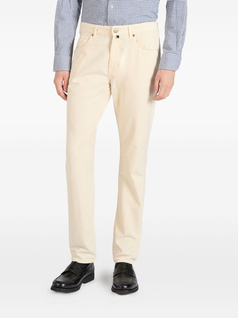 straight-leg jeans 3