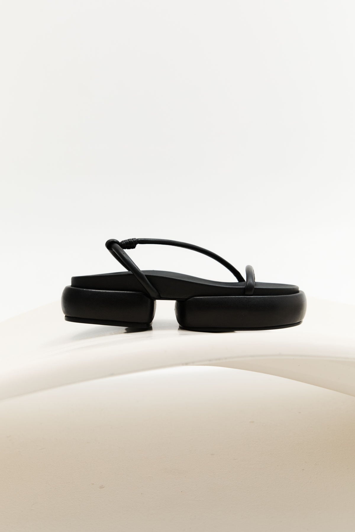 Strappy Pillow Slides - Black - 4