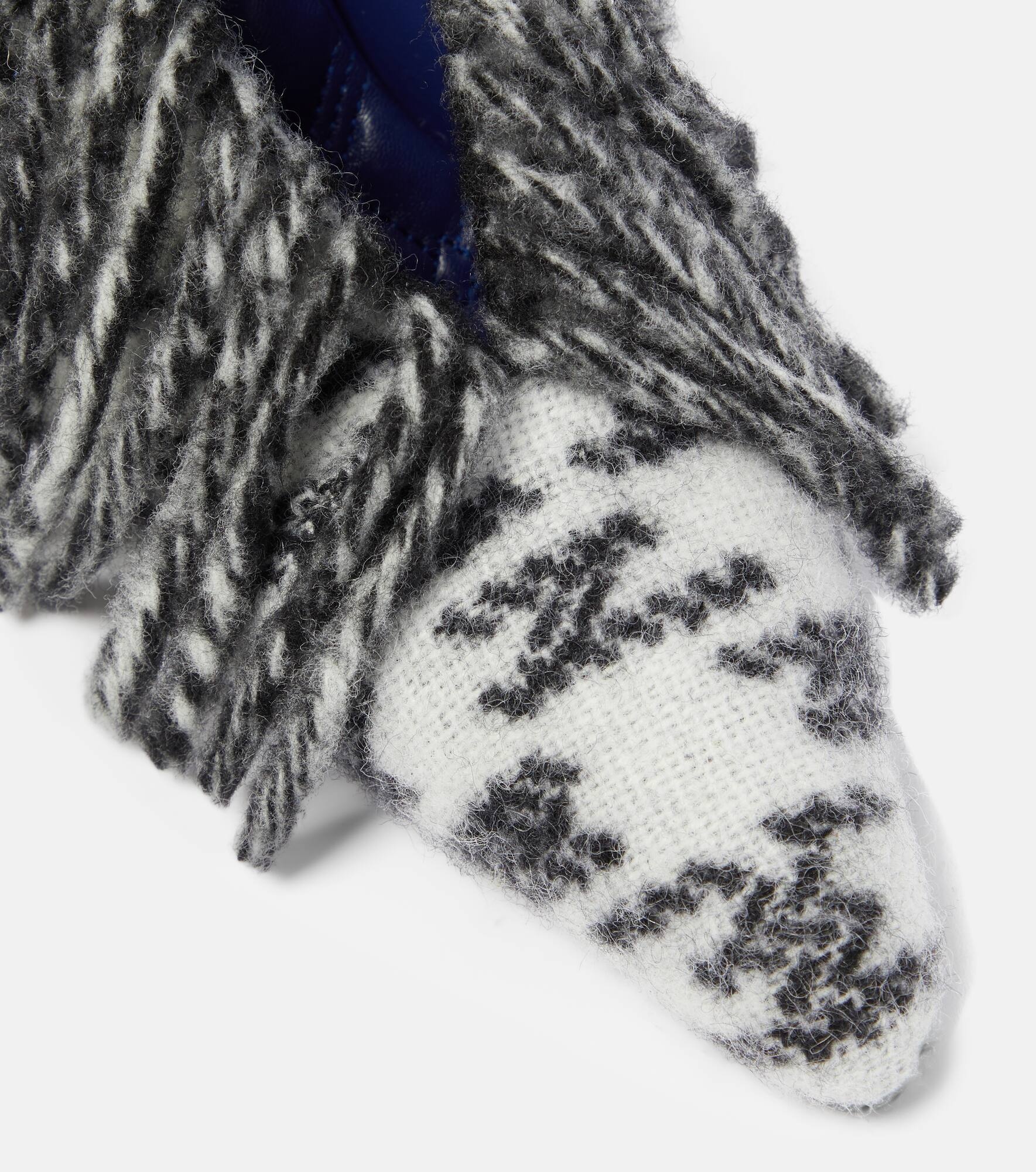Sweep 100 fringed wool pumps - 6