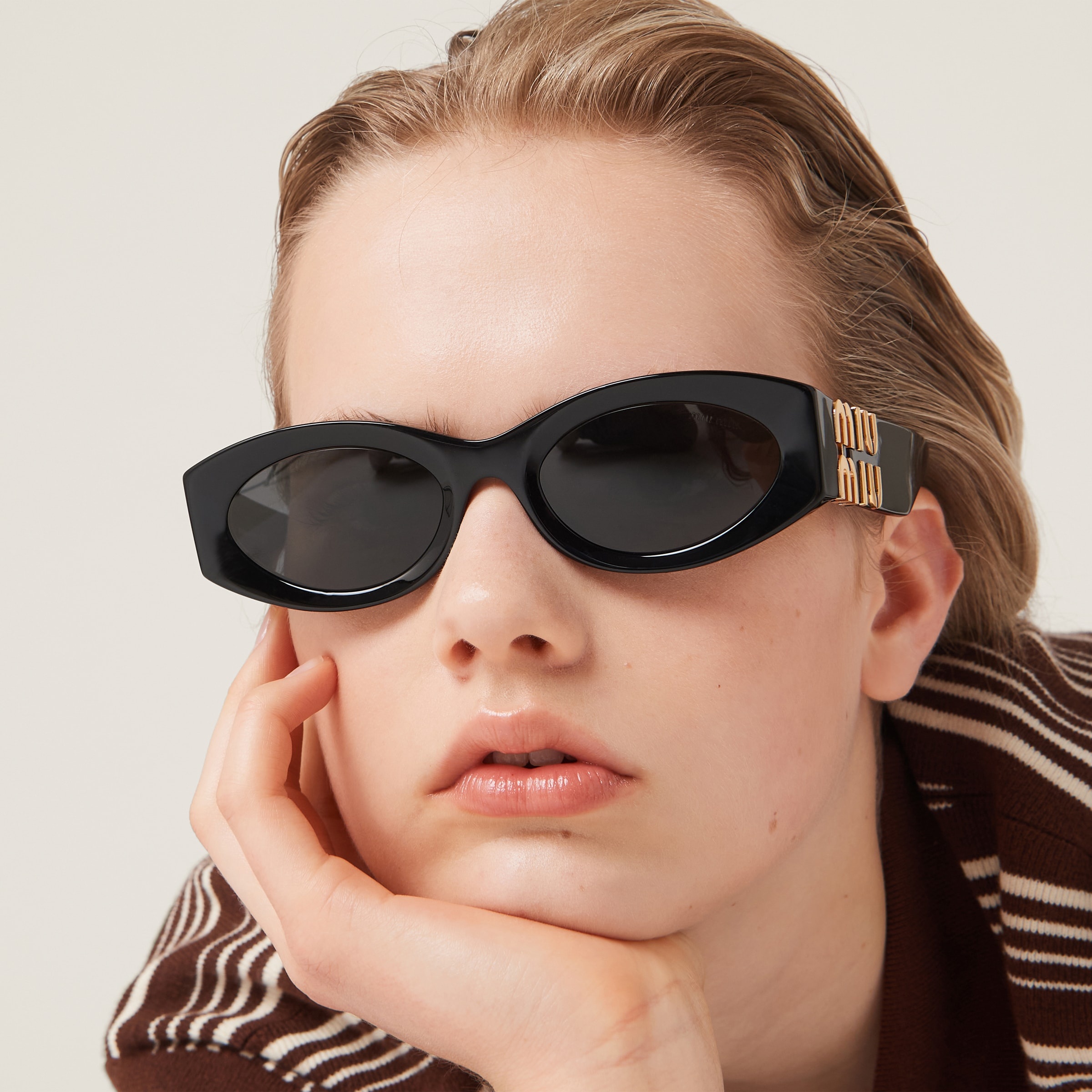 Miu Miu Miu Glimpse sunglasses | REVERSIBLE