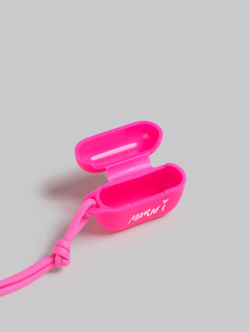 FUCHSIA GUMMY AIRPODS CASE 3