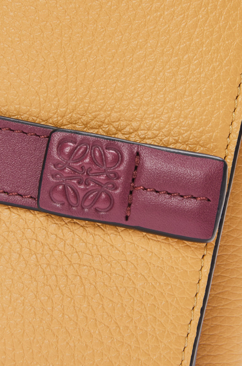 Trifold wallet in soft grained calfskin 6