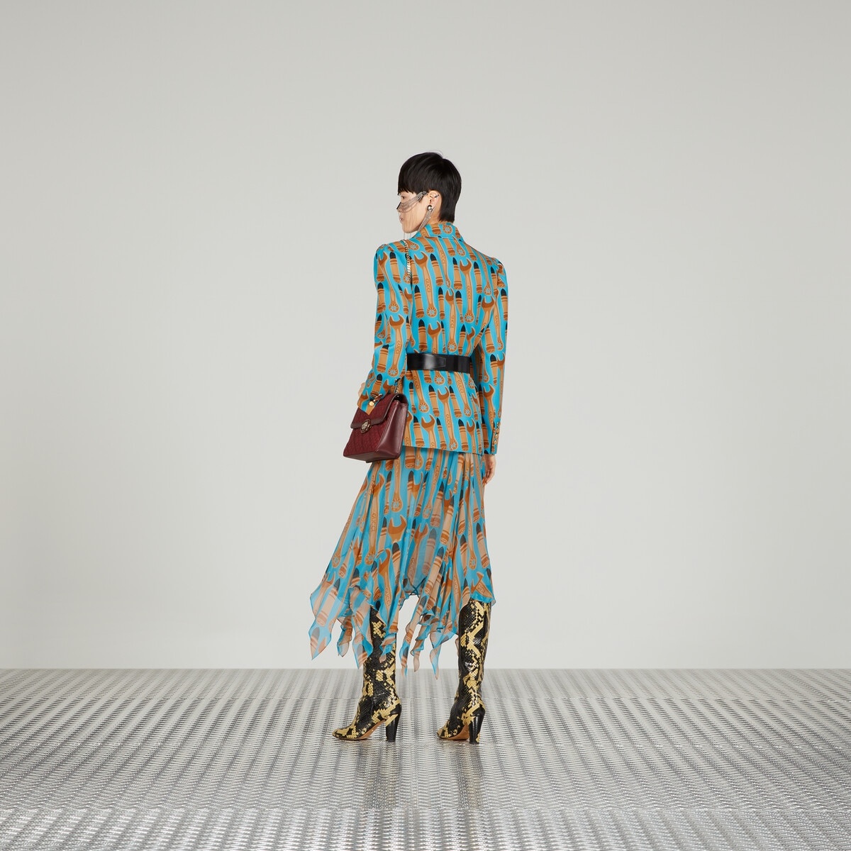 Lipstick and tool print silk shirt - 3