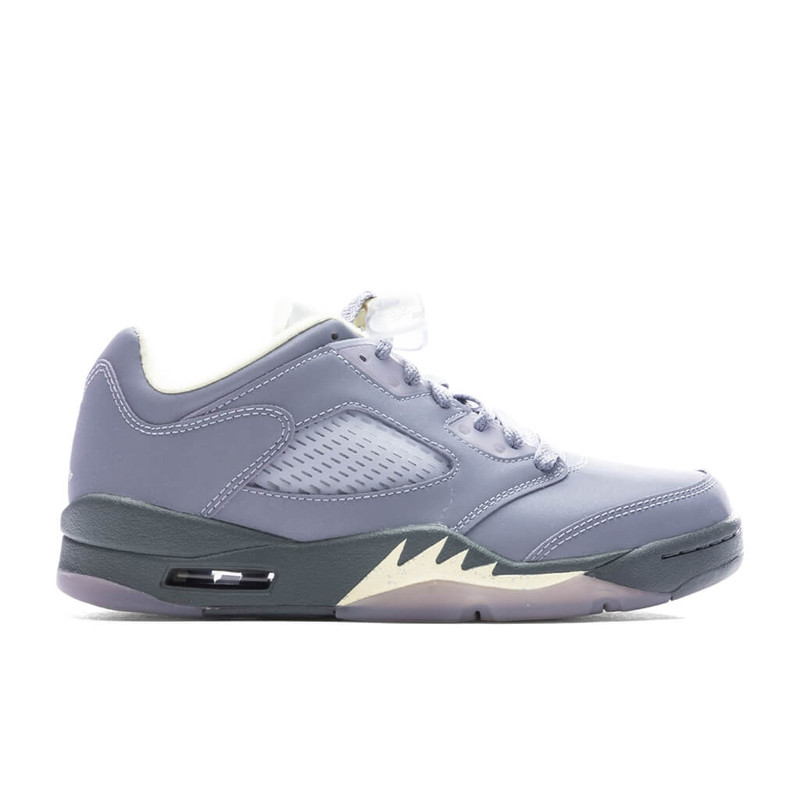 AIR JORDAN WOMEN'S 5 RETRO LOW - INDIGO HAZE/FIRE RED/METALLIC SILVER - 1