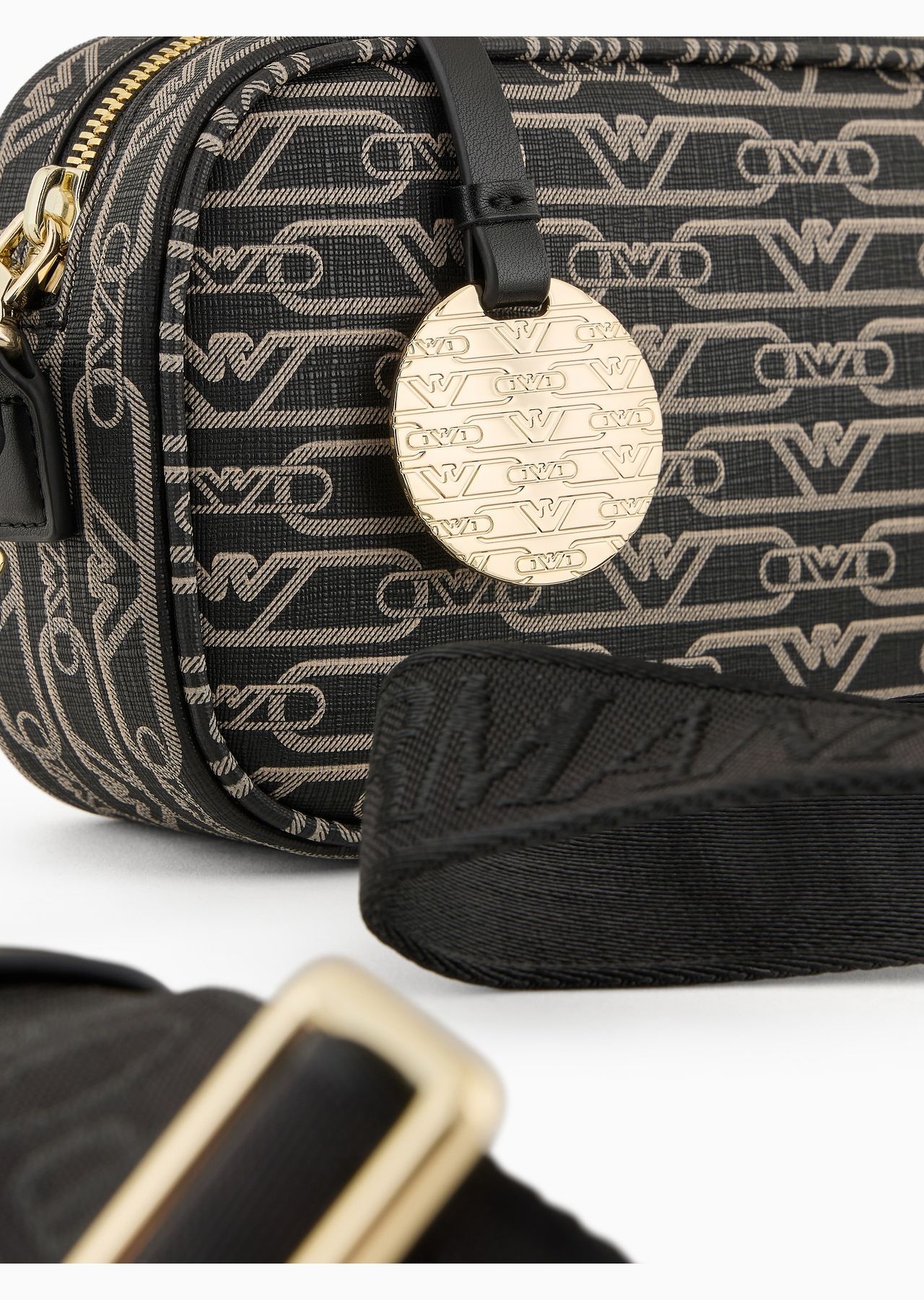 Camera case with shoulder strap and all-over monogram print - 5