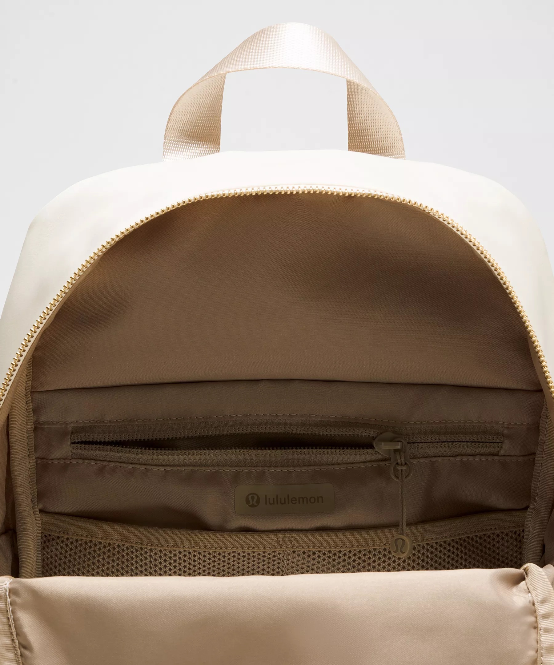 Everywhere Backpack Small 11.5L *Metal Hardware - 5