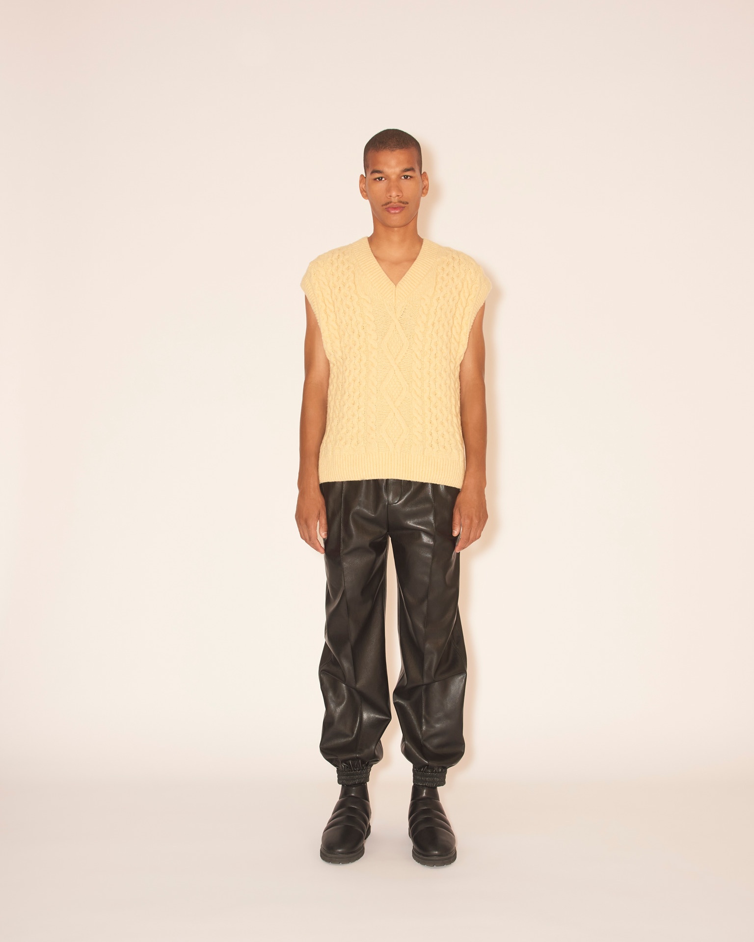 DOAN - Cable knit vest - Pale yellow - 2