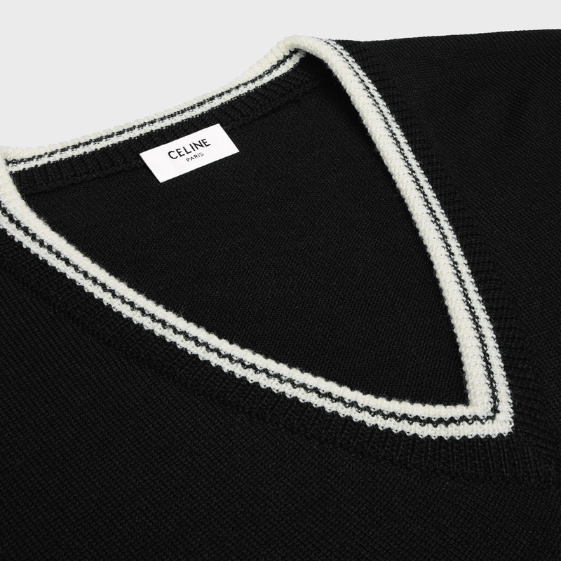 triomphe V-neck sweater in wool 3