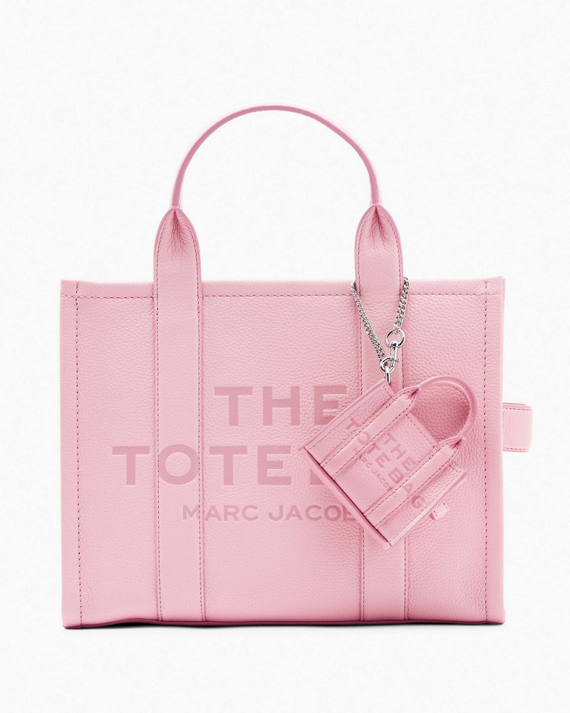 Marc Jacobs THE NANO TOTE BAG CHARM outlook