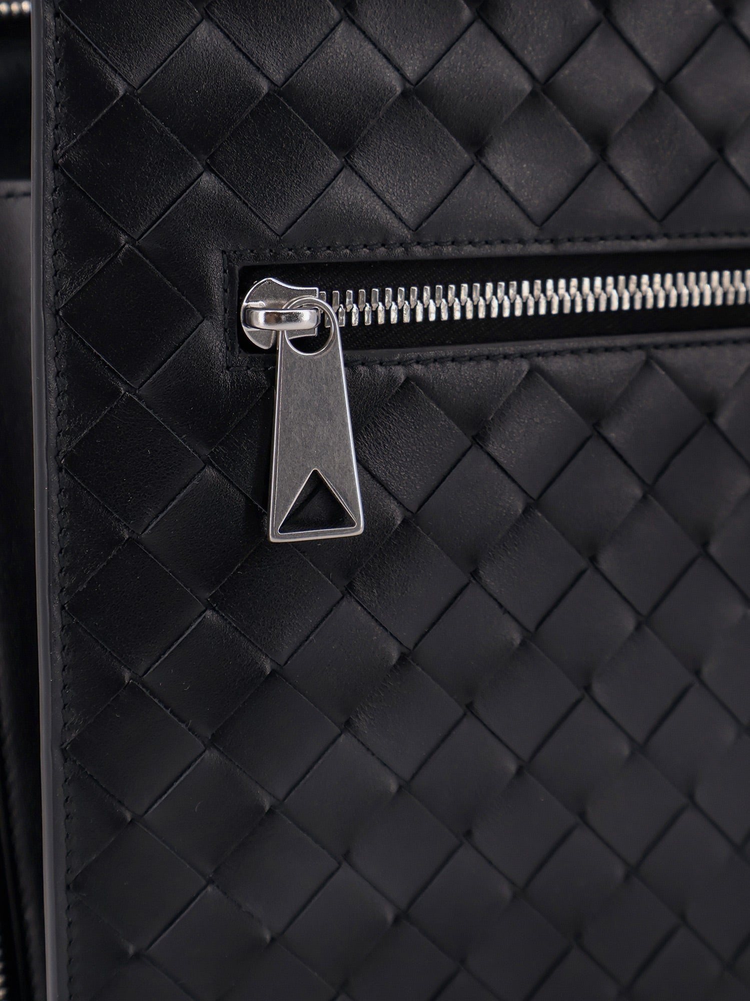 Bottega Veneta Avenue Leather Document Case With Intrecciato Motif - 5