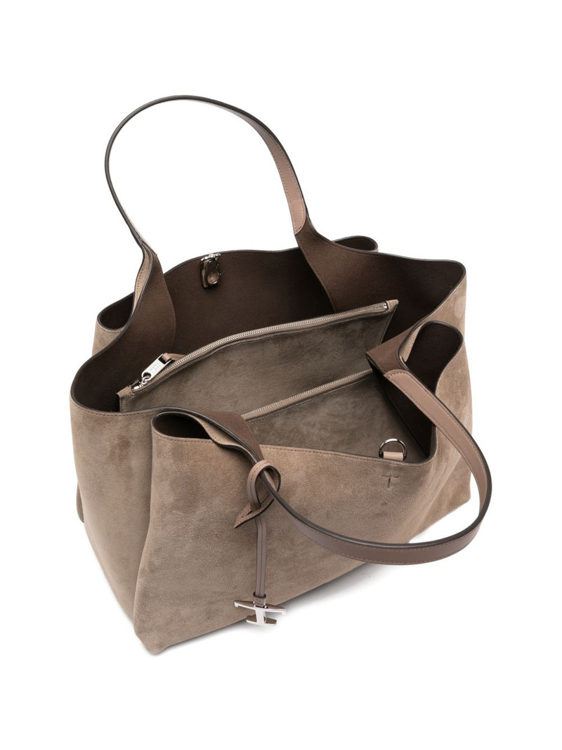 T logo charm tote bag 5