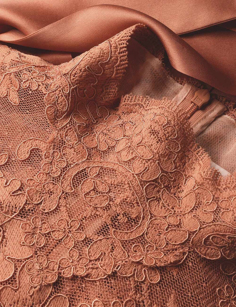 LUNA LACE BODICE 6
