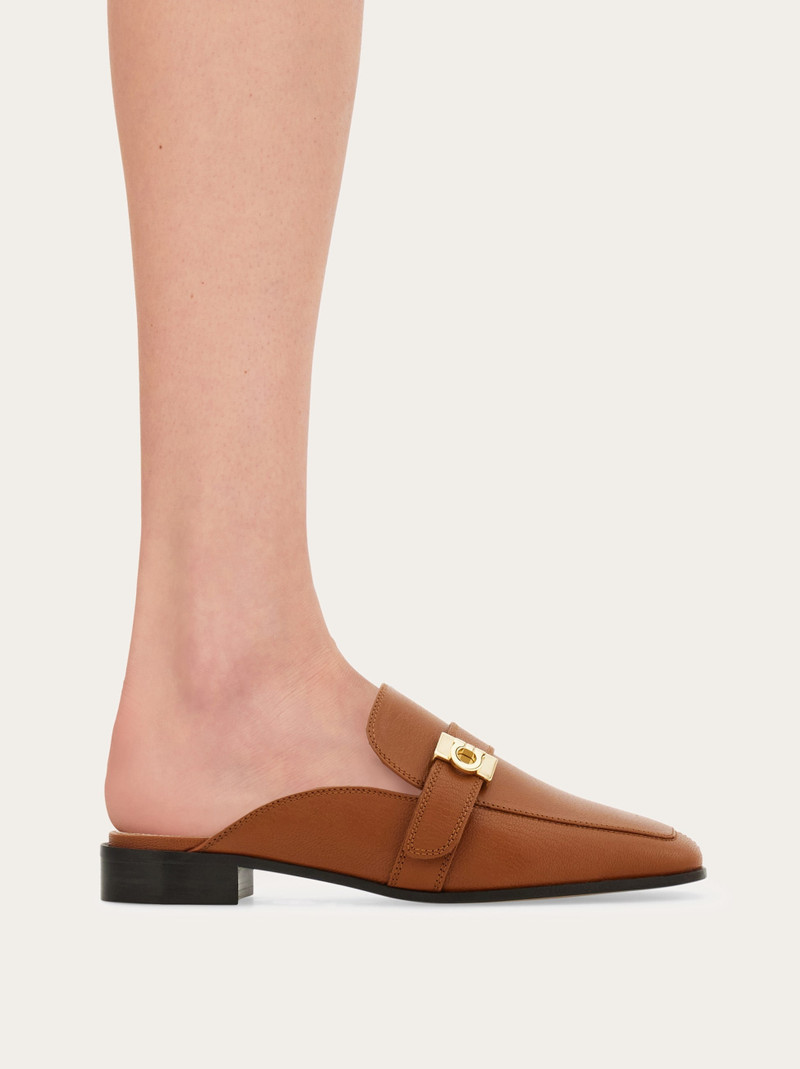 FERRAGAMO Hug buckle loafer mule outlook