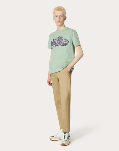 Valentino COTTON T-SHIRT WITH VALENTINO SURF PRINT outlook