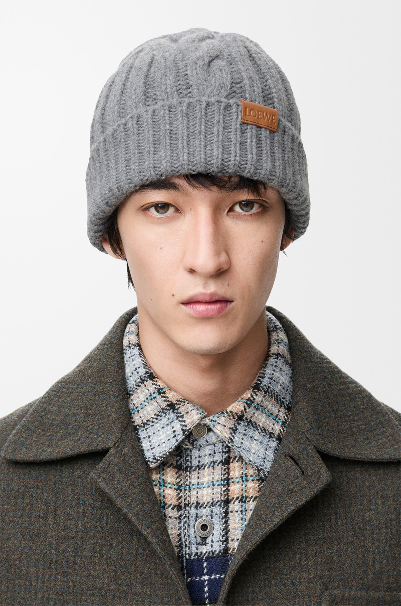 Loewe Beanie in wool outlook