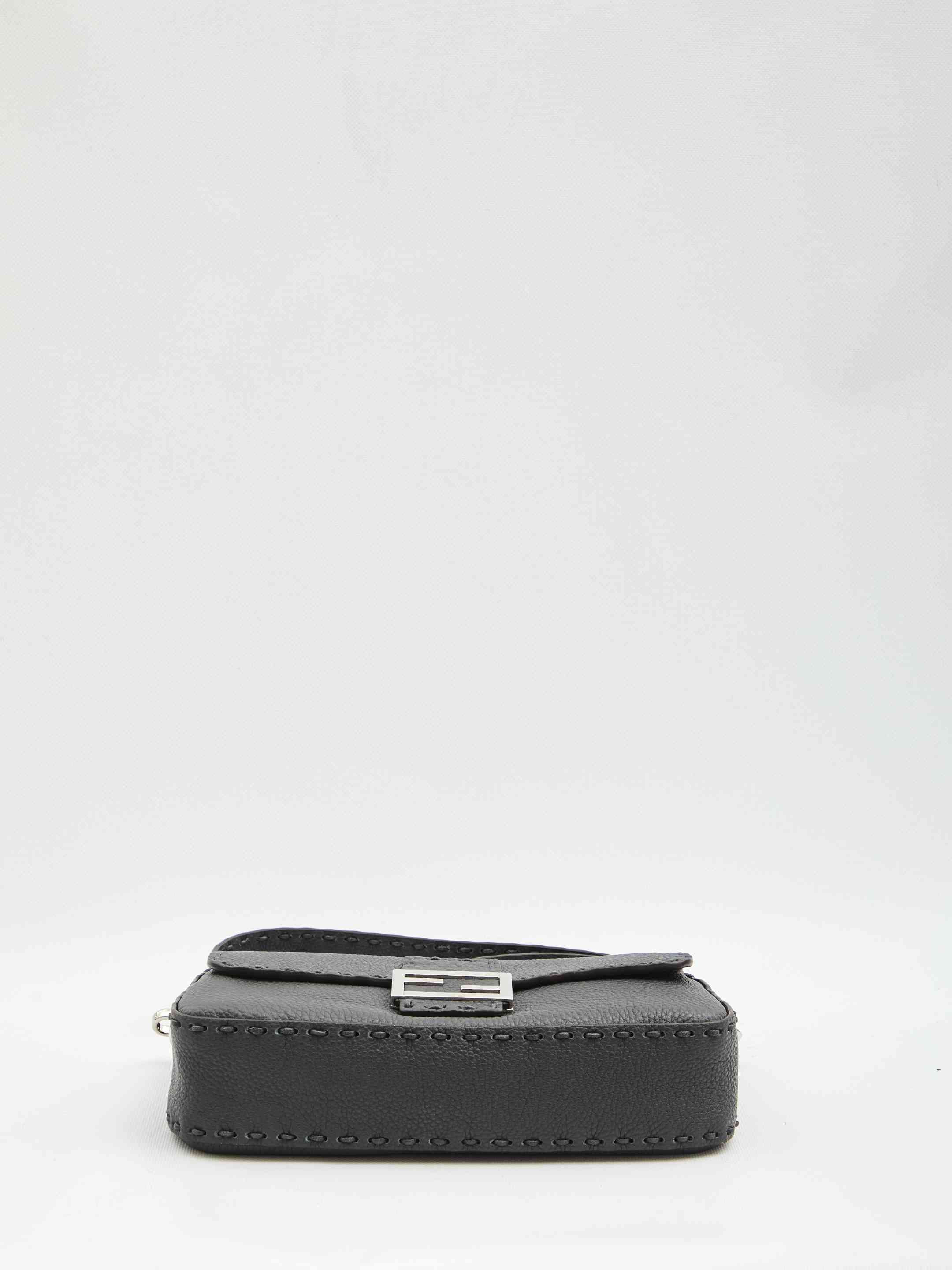 Fendi Men Baguette Regular - 3