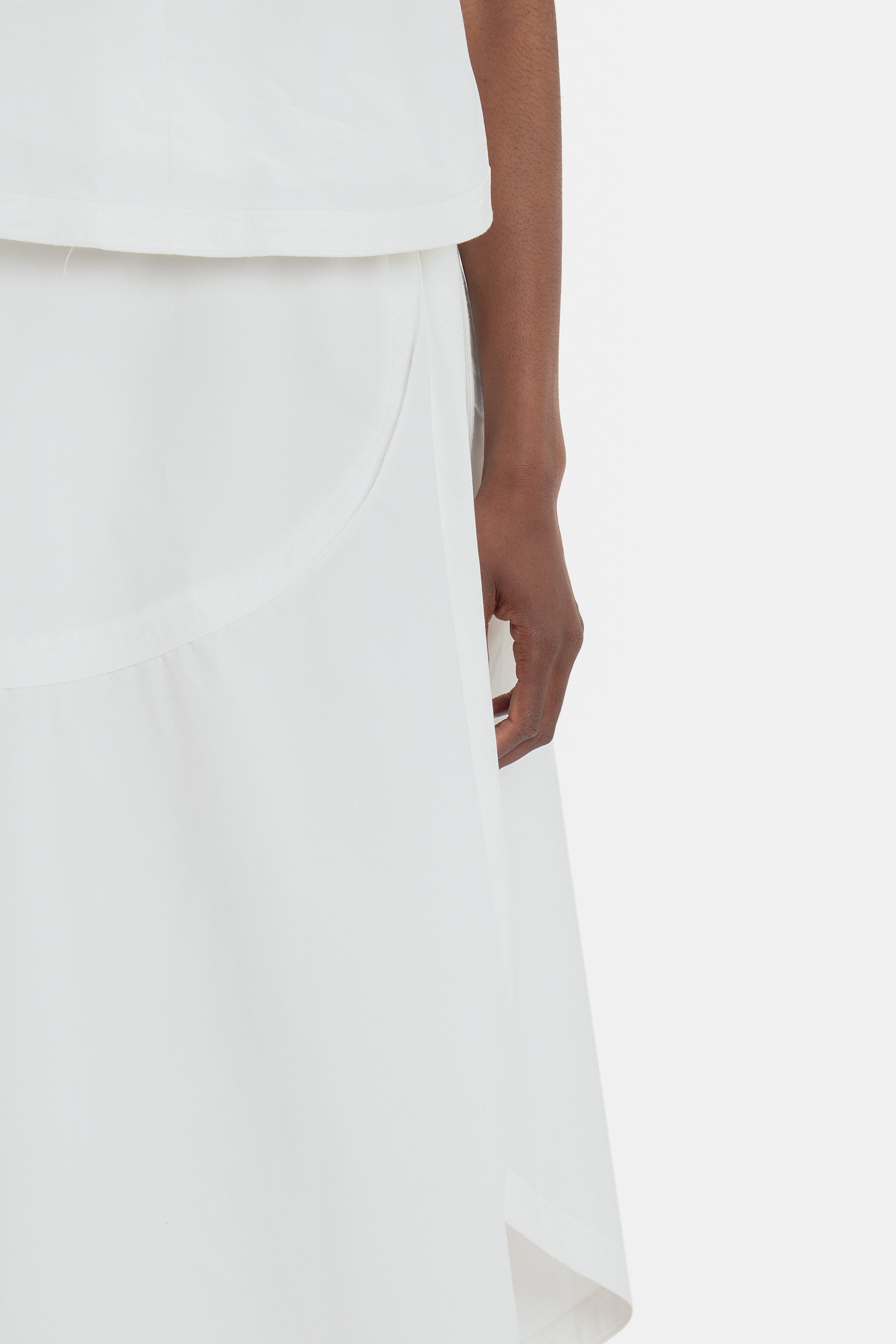 Stretch Cotton Structured Circle Skirt In White - 7