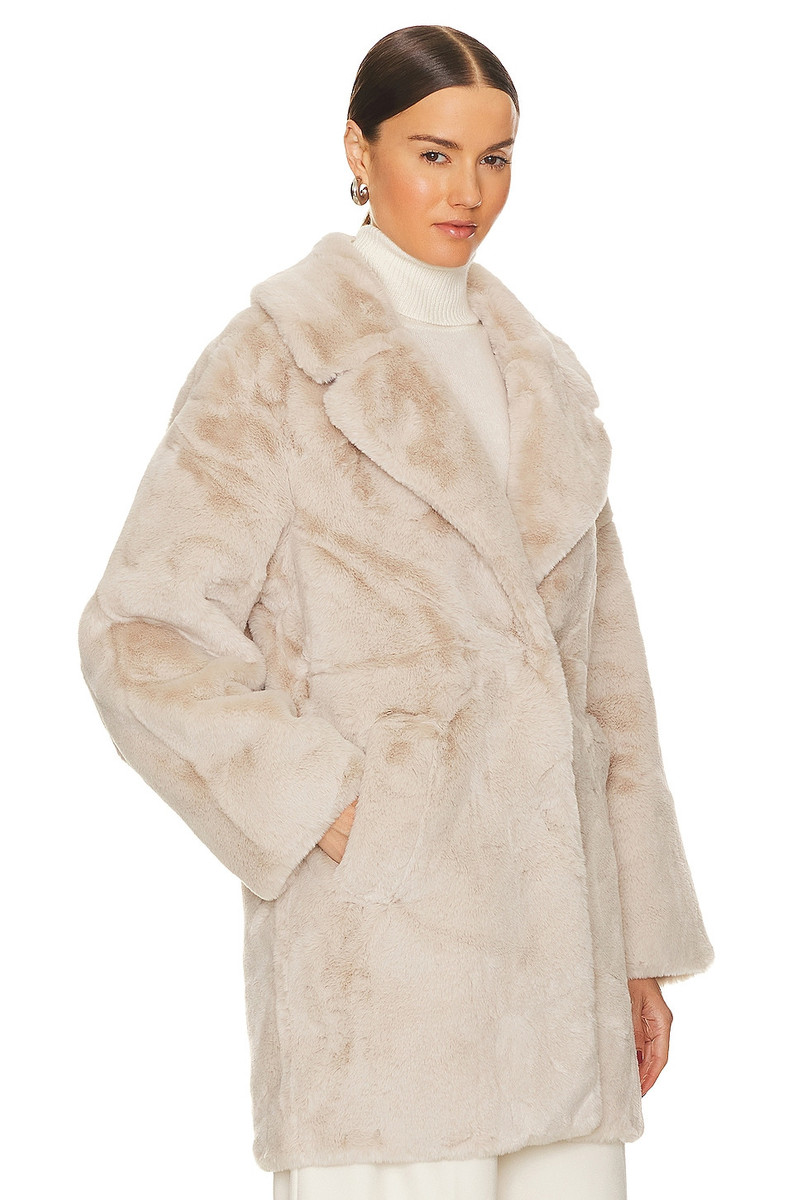 LAMARQUE Linnea Coat outlook