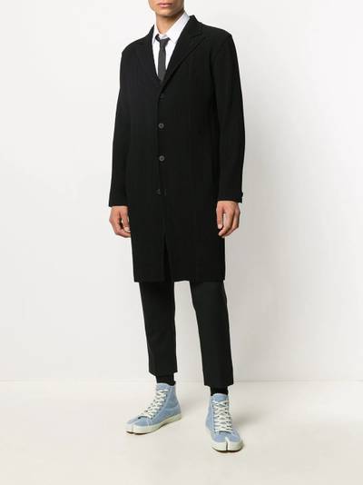 ISSEY MIYAKE pleated single-breasted coat outlook