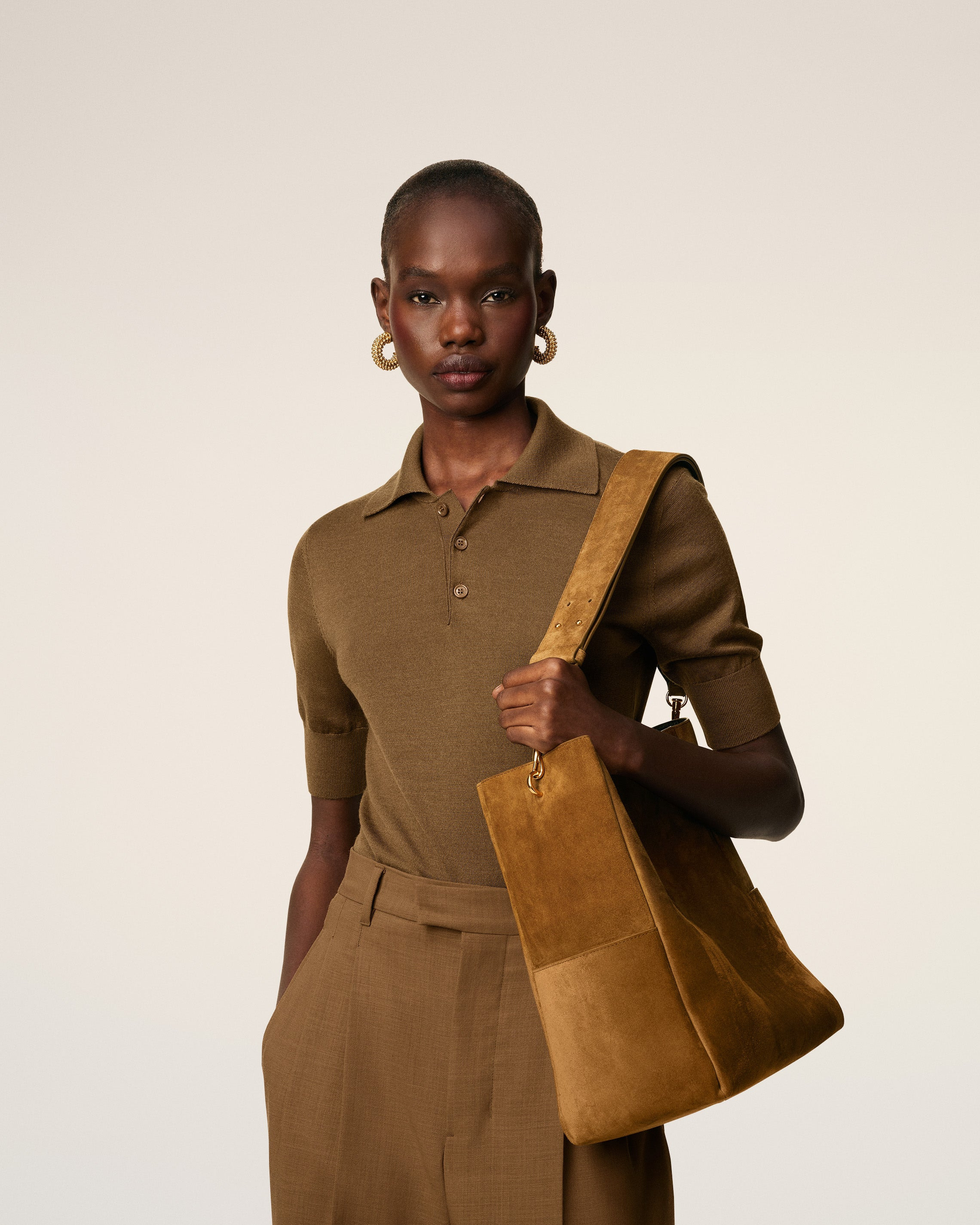 BROWN SMOOTH LEATHER CARROUSEL BUCKET BAG - 2