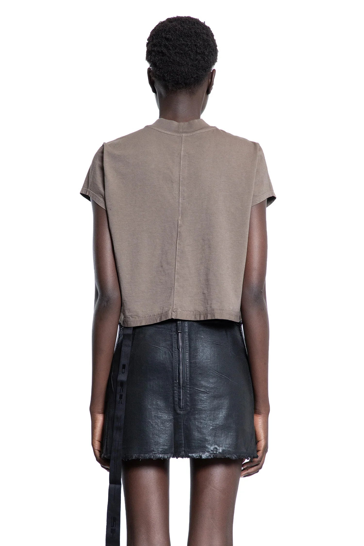 Hollywood-Cropped-Small-Level-T - 3